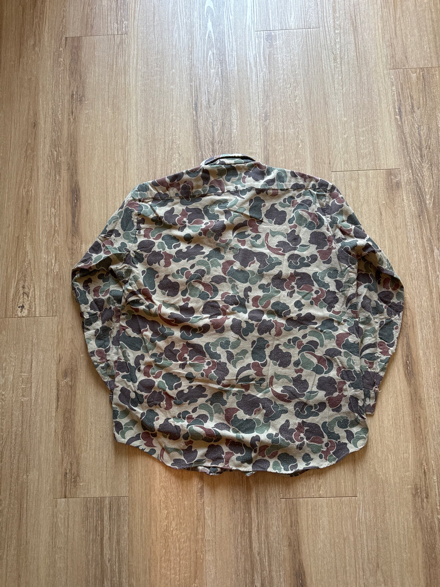 Vintage 80s Duxbak Duck Camo Distressed Button Up Shirt