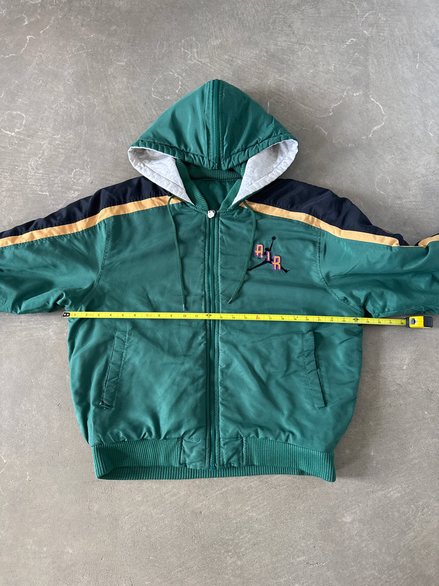 Vintage 90s Nike Air Jordan Puffer Jacket