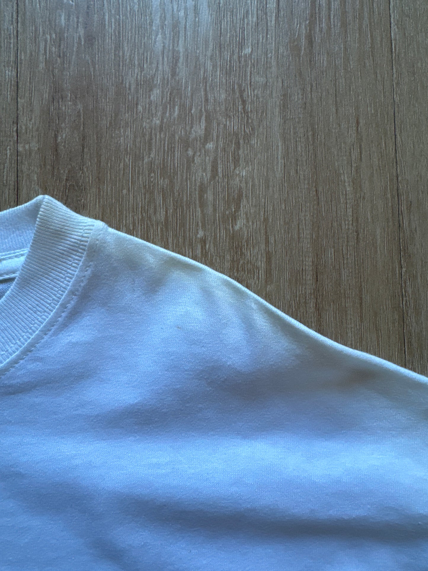 Vintage 1996 Guess Frontier 1930s USA Tee