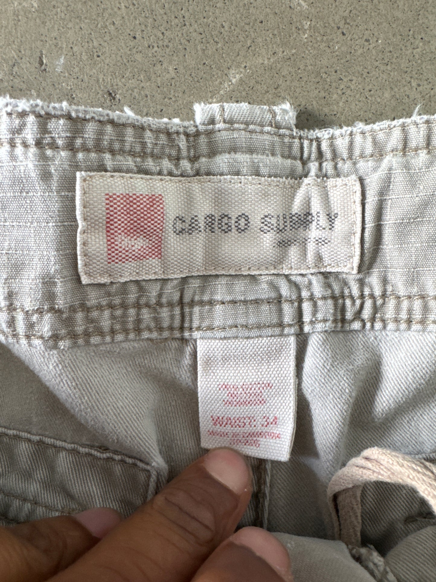 Vintage Mossimo Cargo Supply Light Tan Distressed Cargo Short