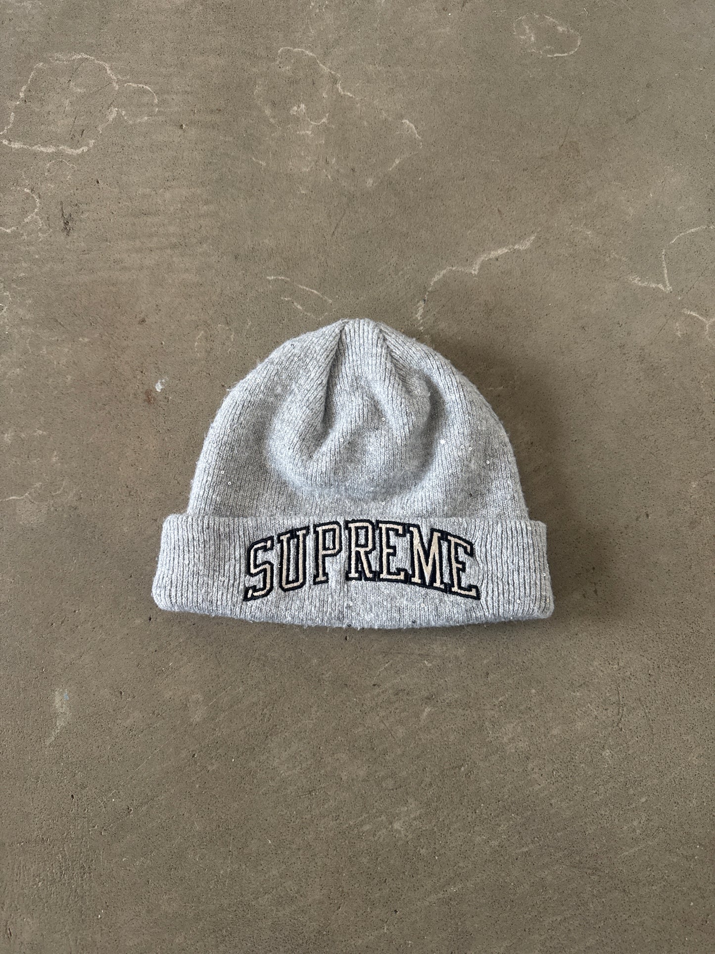 Supreme New Era Metallic Arc Grey Beanie