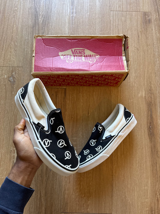 Vans Classic Slip On Circle V Marshmallow
