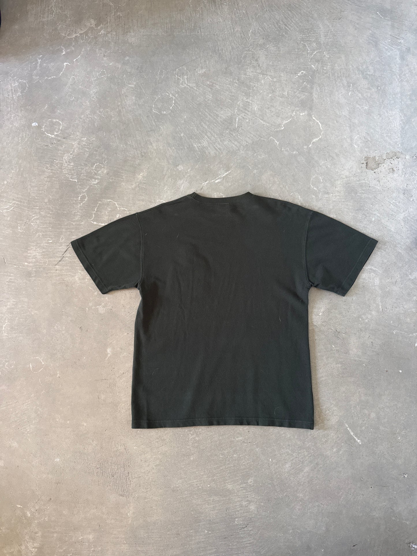 Vintage 2000 Warner Bros Taz Devil Embroidered Pocket Tee