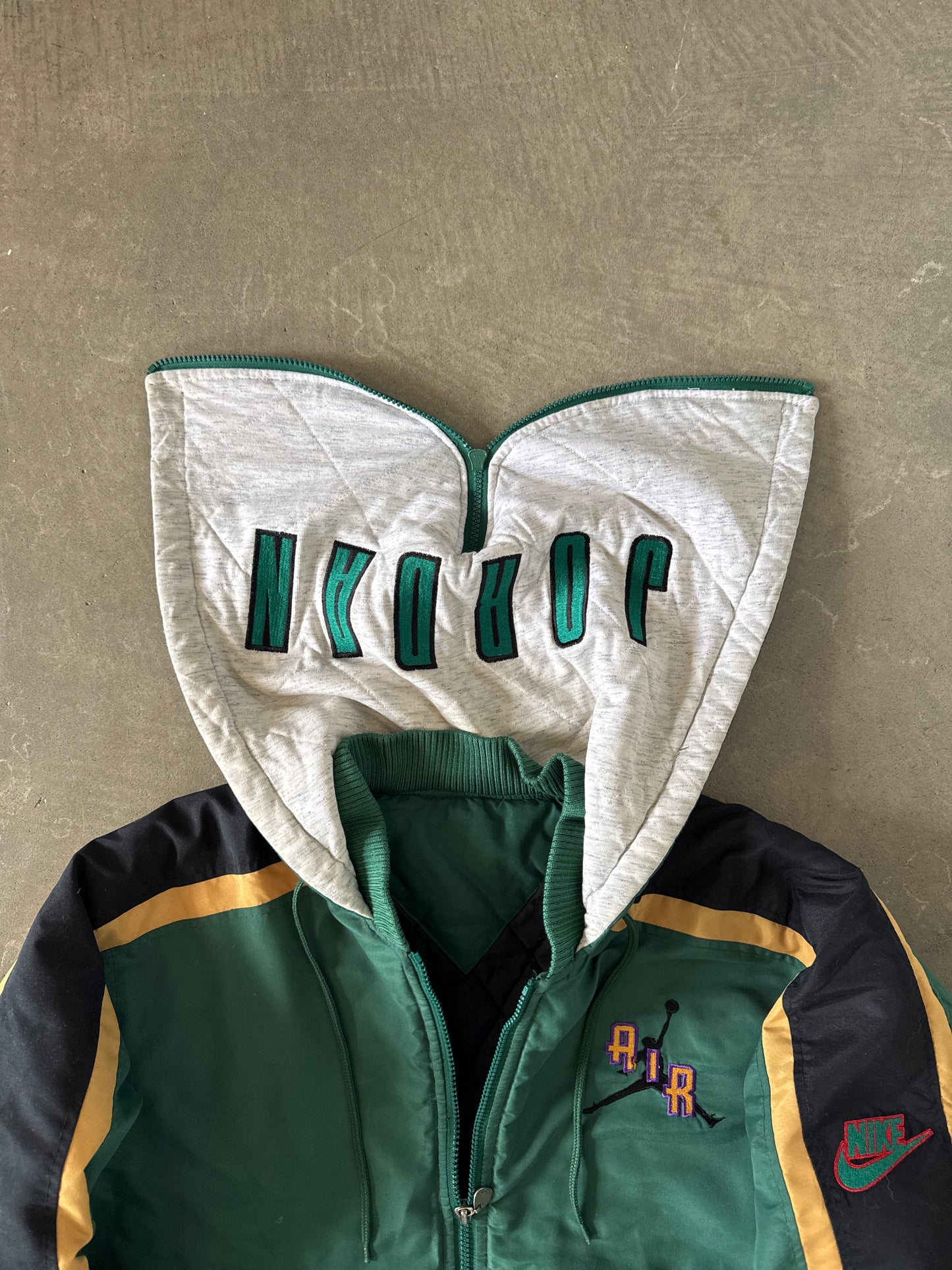 Vintage 90s Nike Air Jordan Puffer Jacket