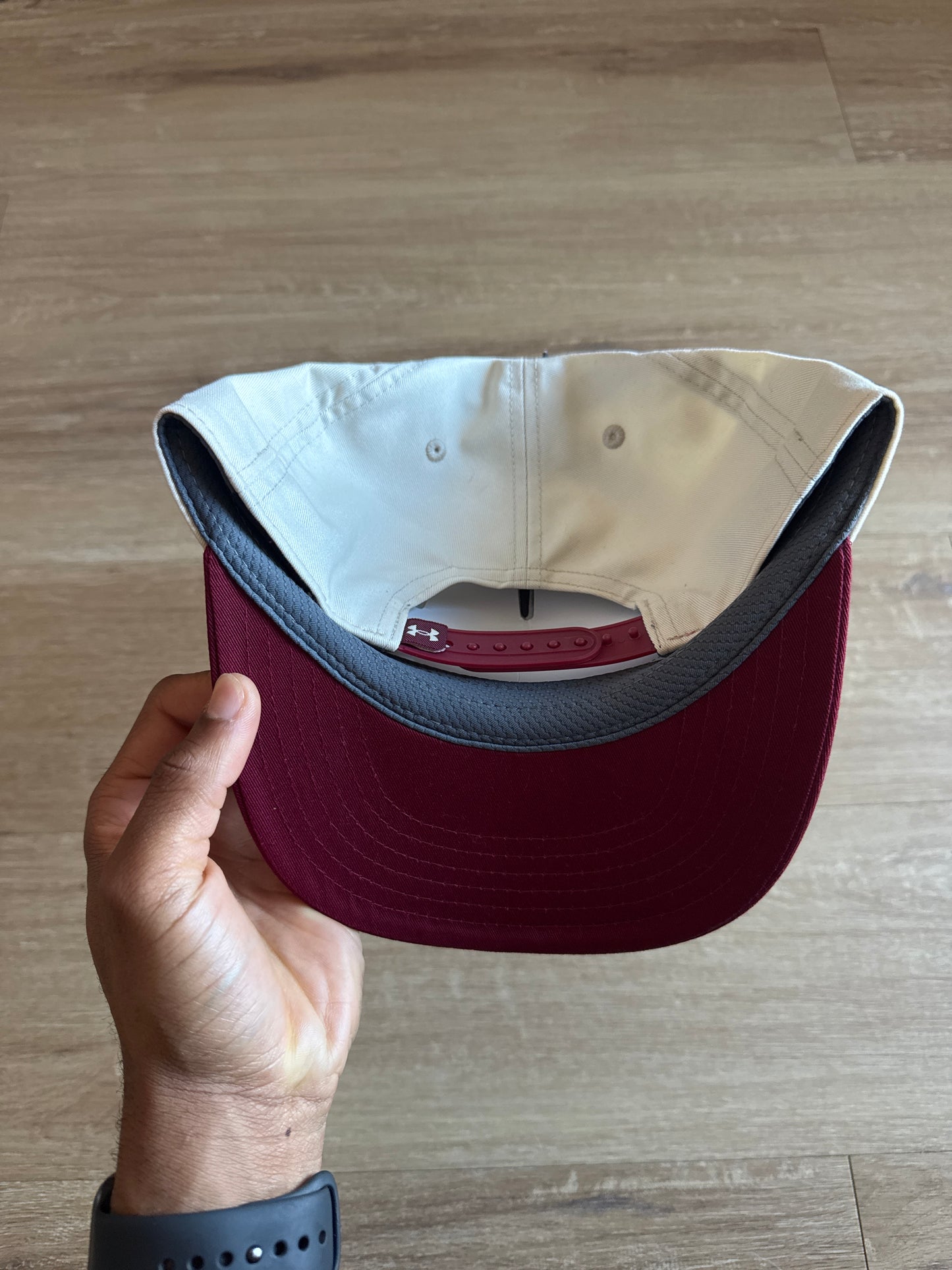 Under Armour University Of South Carolina Gamecocks Low Crown Flat Bill Snapback Hat