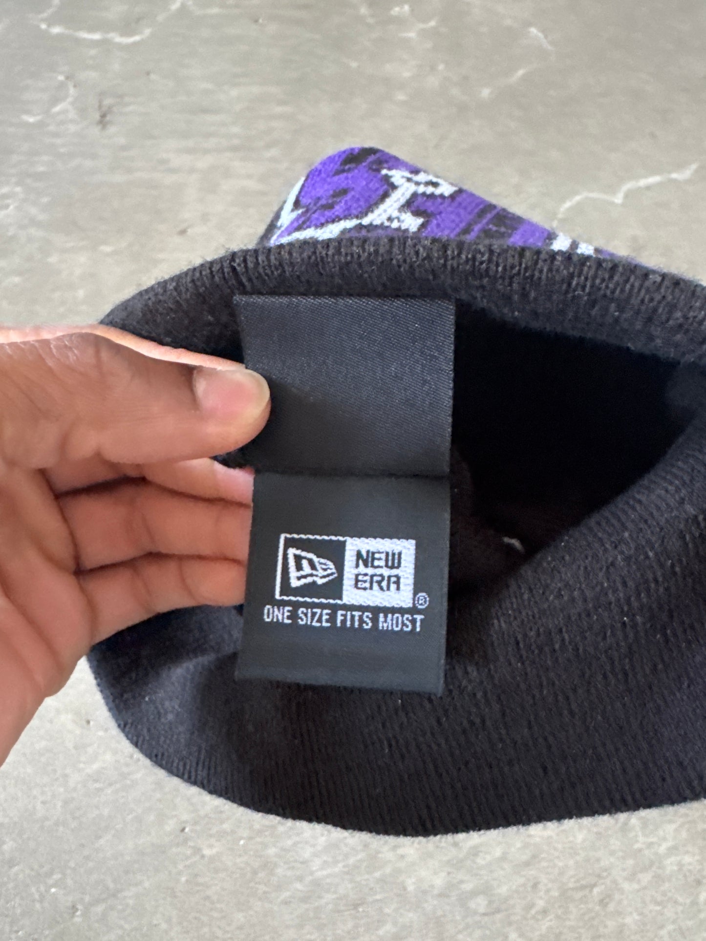 Supreme New Era Outline Black Beanie