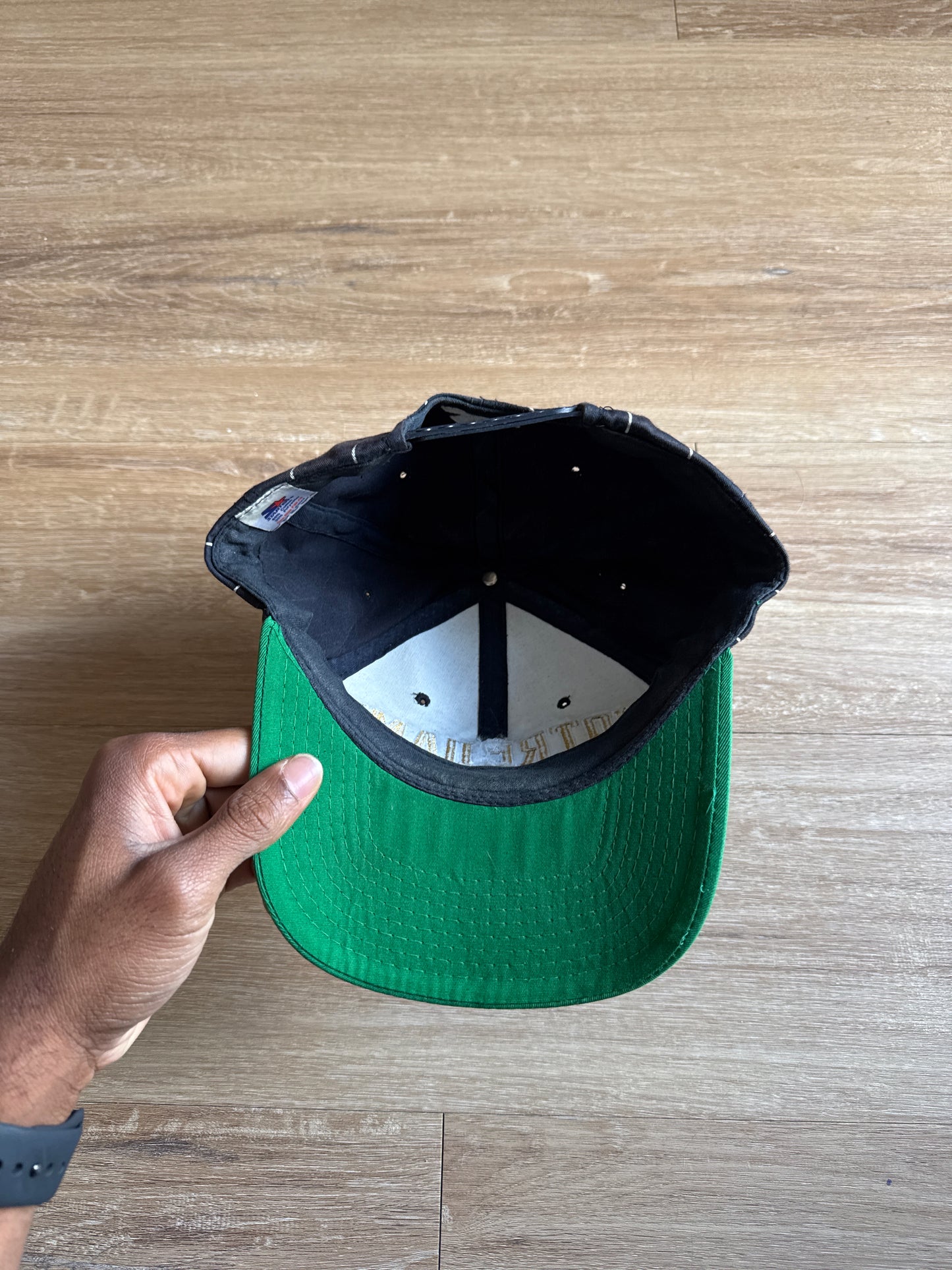 Vintage Starter University Of Notre Dame Fighting Irish NCAA Faded Pin Striped Snapback Sports Hat Cap