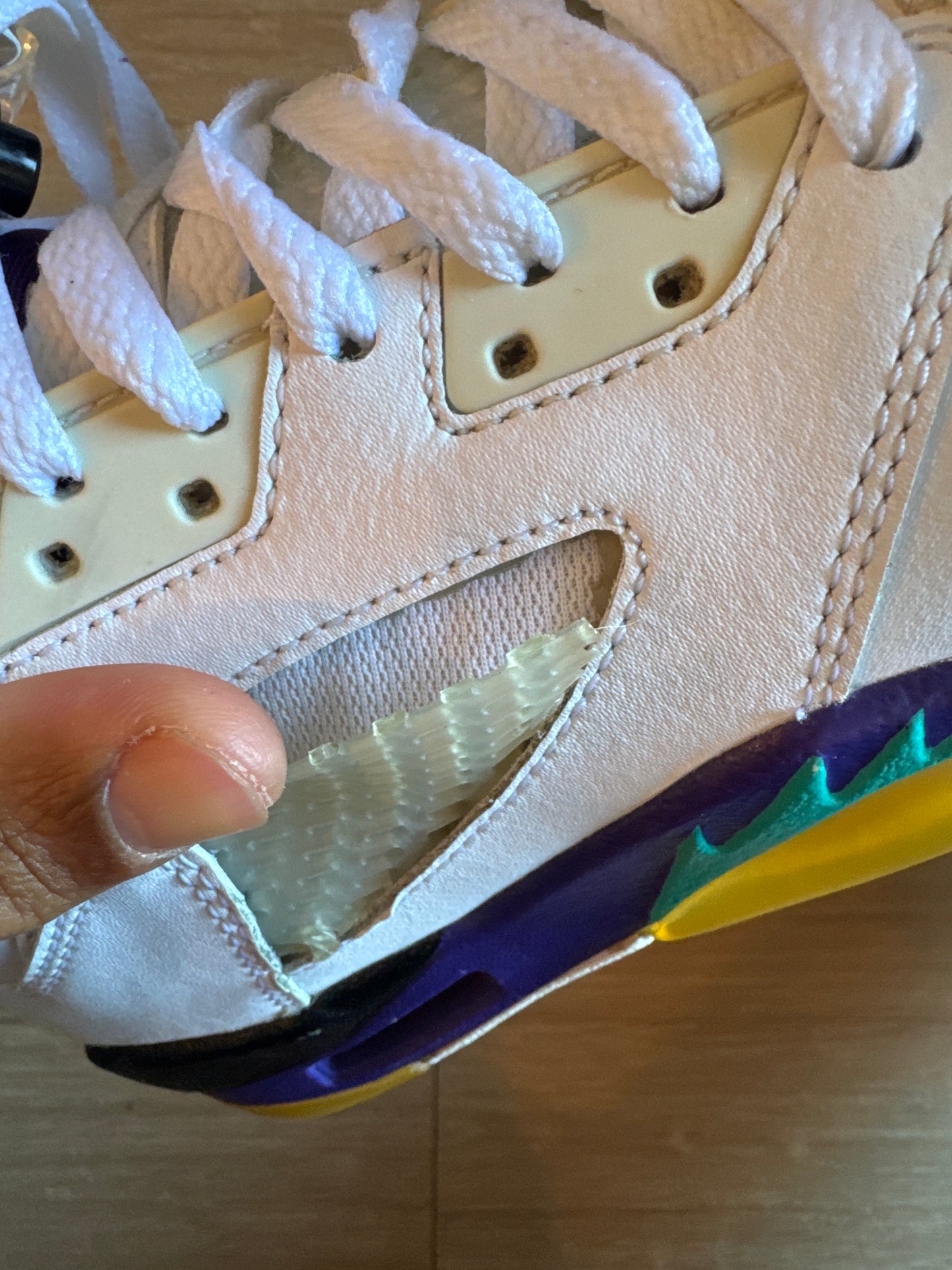 Jordan Retro 5 Grape 2013 Restoration Shoe