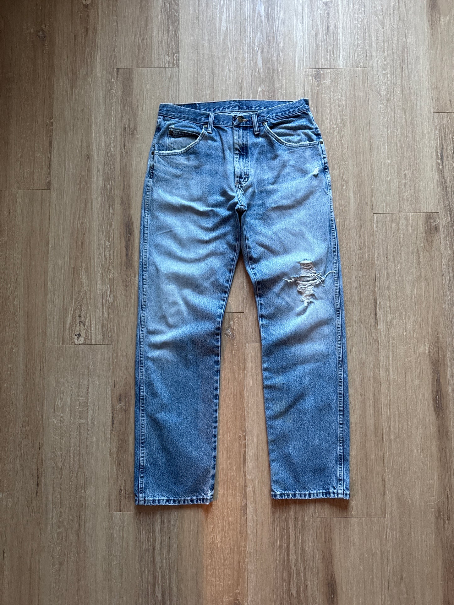 Vintage Wrangler Distressed Regular Fit Blue Denim Jeans