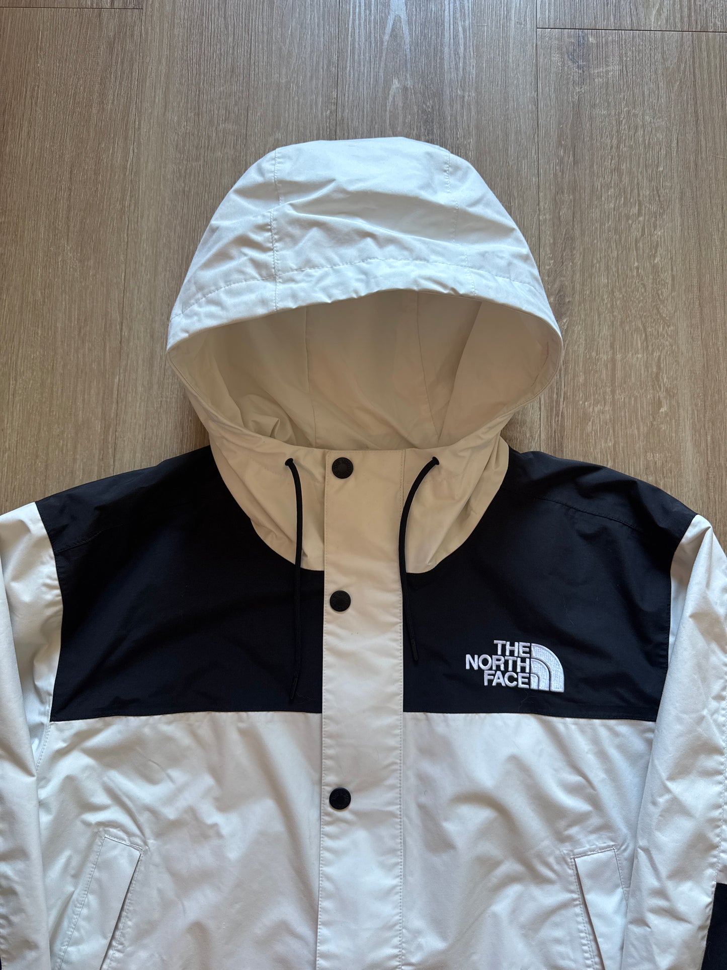 The North Face DryVent Mono Mountain Black White Jacket