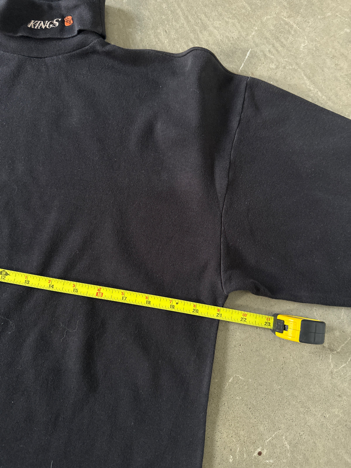 Vintage 90s Los Angeles Kings Embroidered Turtleneck Long Sleeve