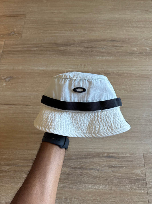 Oakley Graphic Arctic White Bucket Hat