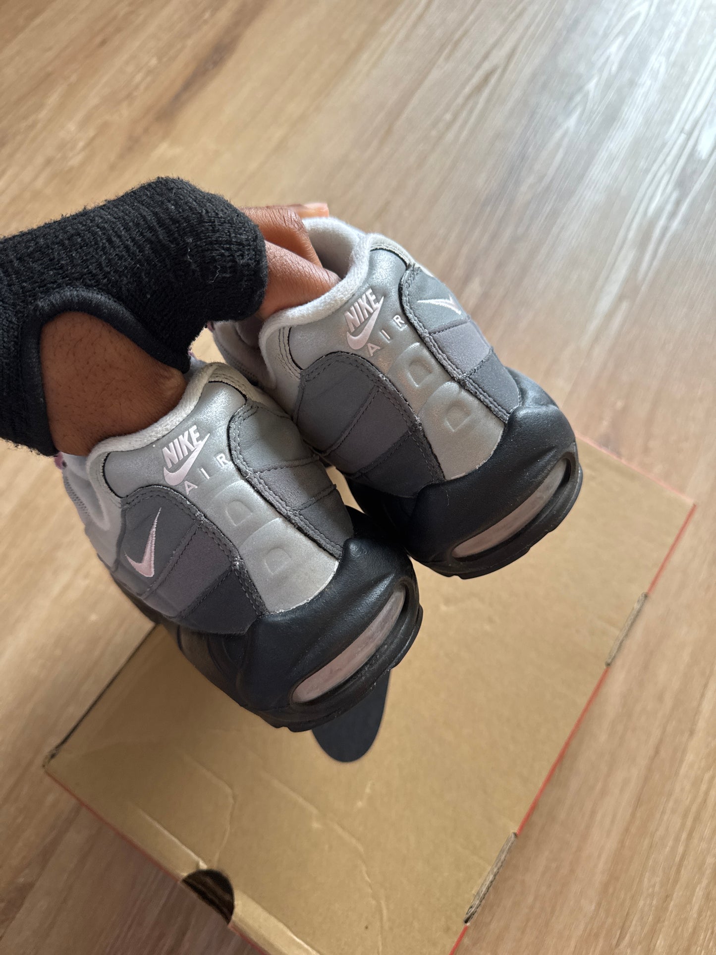 Nike Air Max 95 Gunsmoke Pink Foam