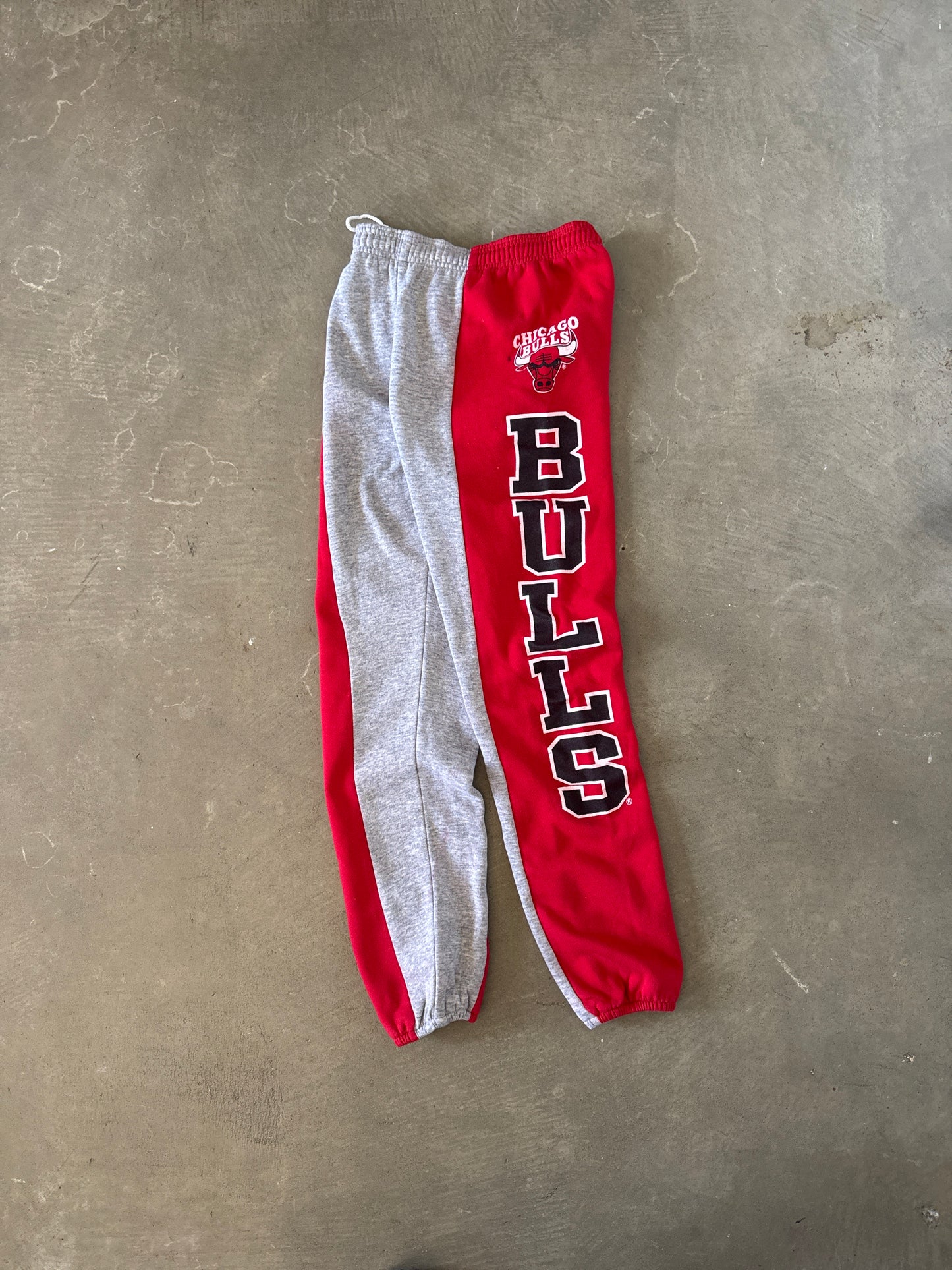 Vintage 90s Nutmeg Chicago Bulls
