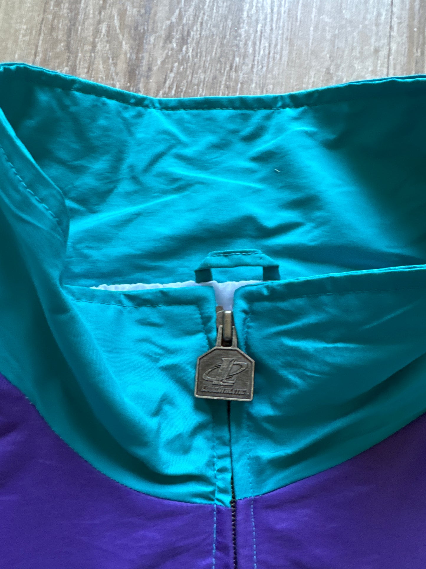 Vintage 90s Logo Athletic Charlotte Hornets Sharktooth Windbreaker Jacket