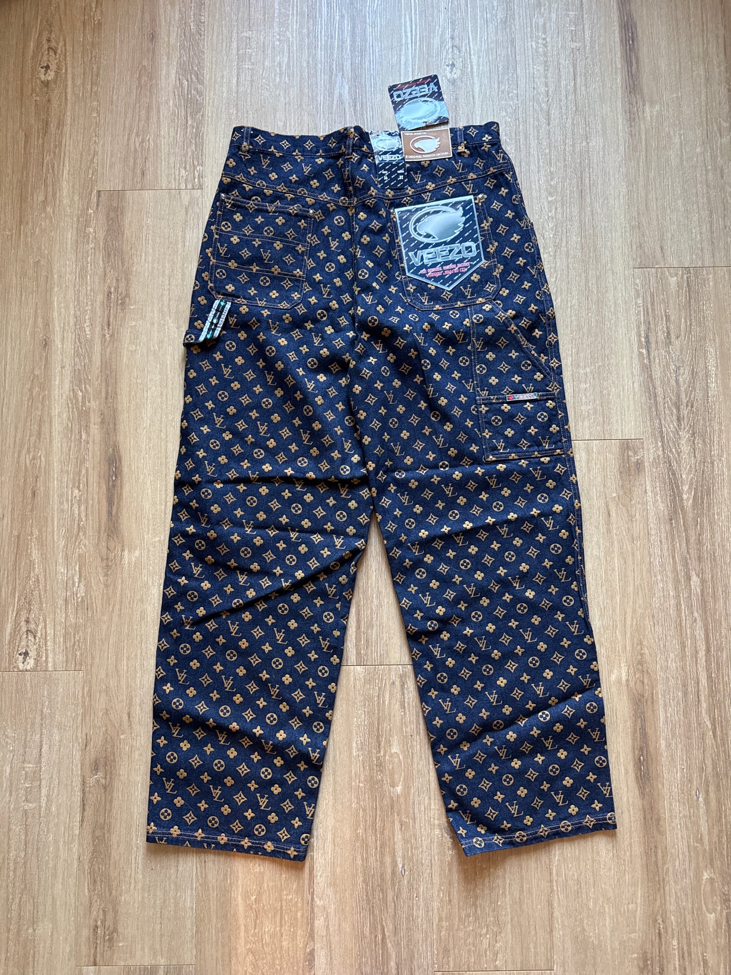 Vintage 90s Veezo Wear Monogram Designer Denim Jeans