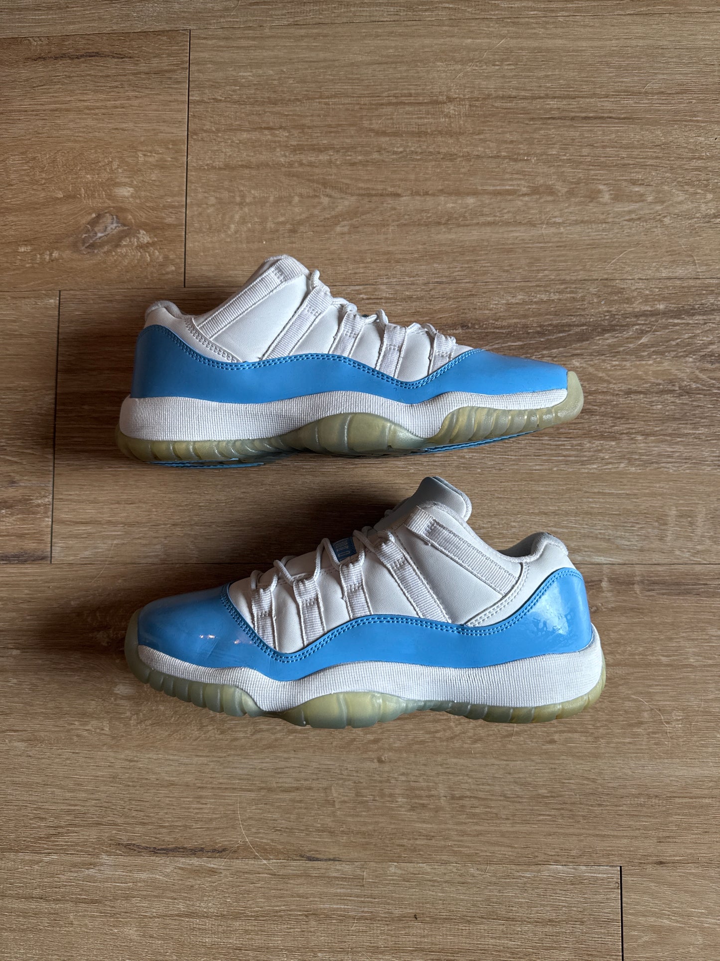 Jordan Retro 11 Low University Blue
