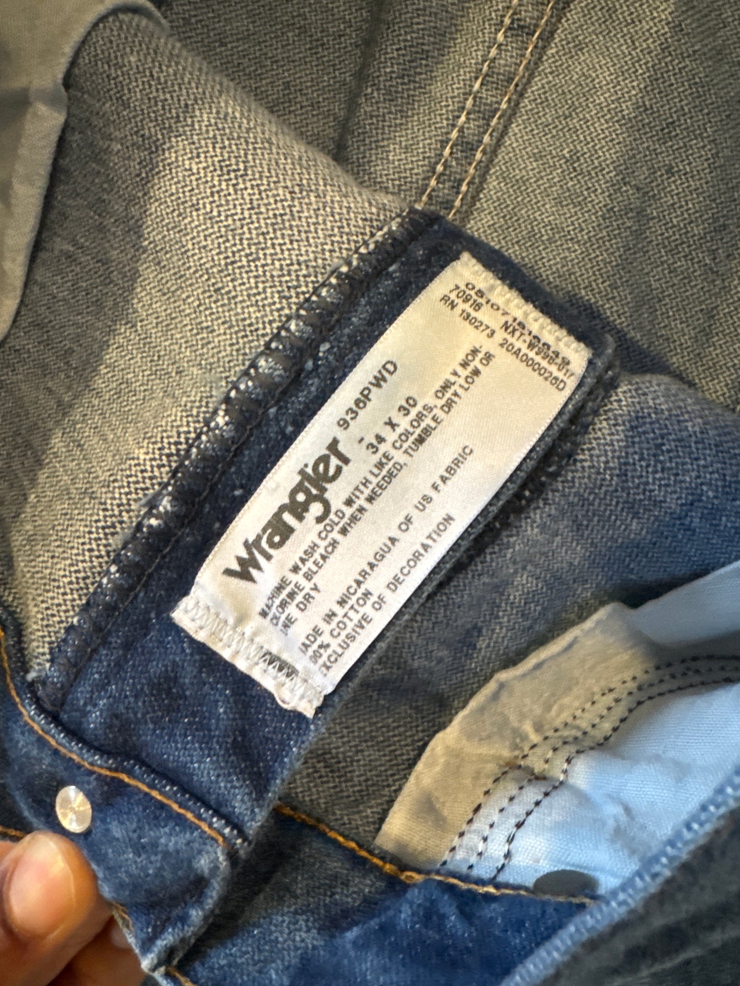 Vintage Wrangler Dark Washed Straight Fit Denim Jeans