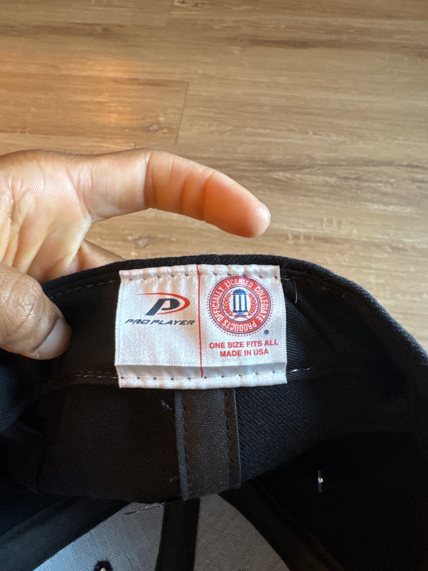 Vintage Pro Player North Carolina State University Wolfpack Fitted Hat