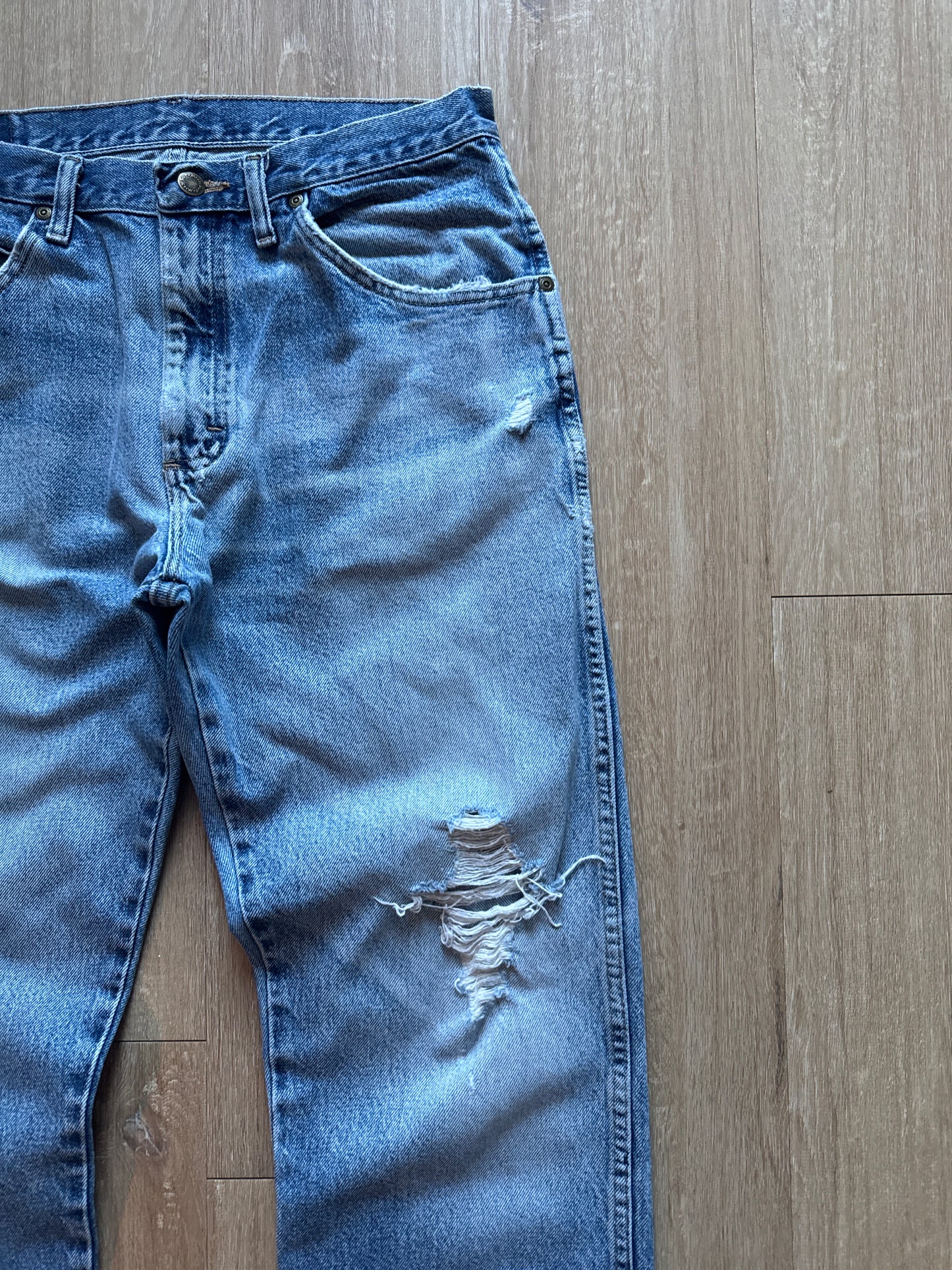 Vintage Wrangler Distressed Regular Fit Blue Denim Jeans