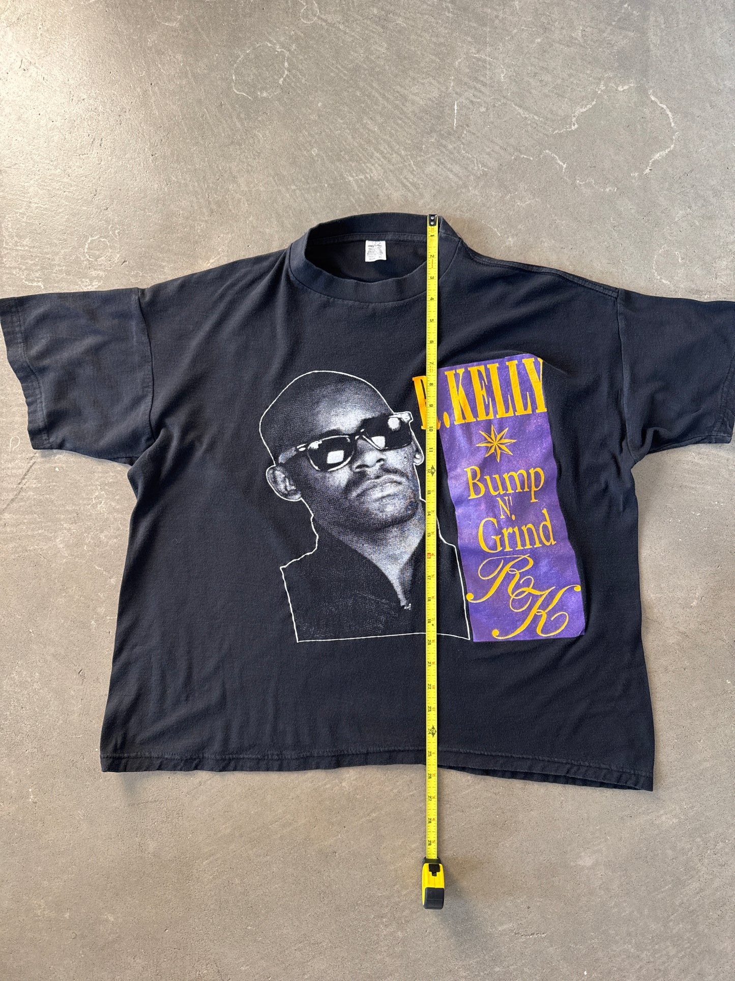 Vintage 90s R Kelly Bump N Grind Boxy Fit Rap Tee