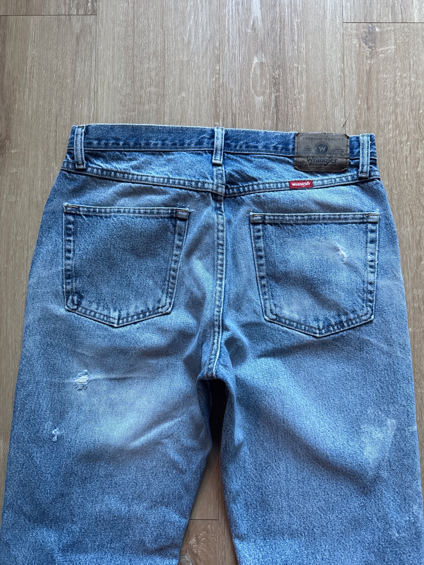 Vintage Wrangler Distressed Regular Fit Blue Denim Jeans
