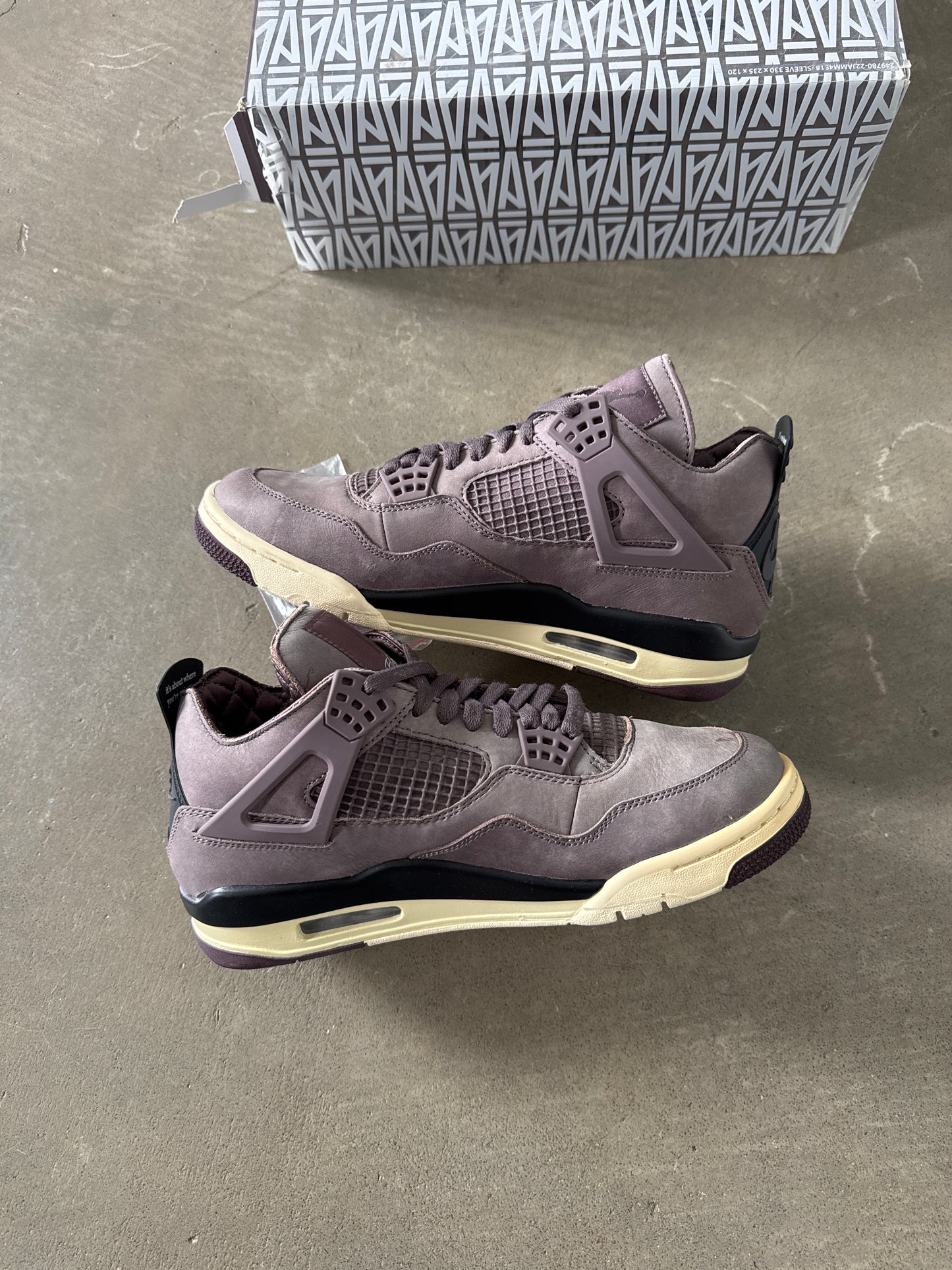 Jordan Retro 4 A Ma Maniere Violet Ore