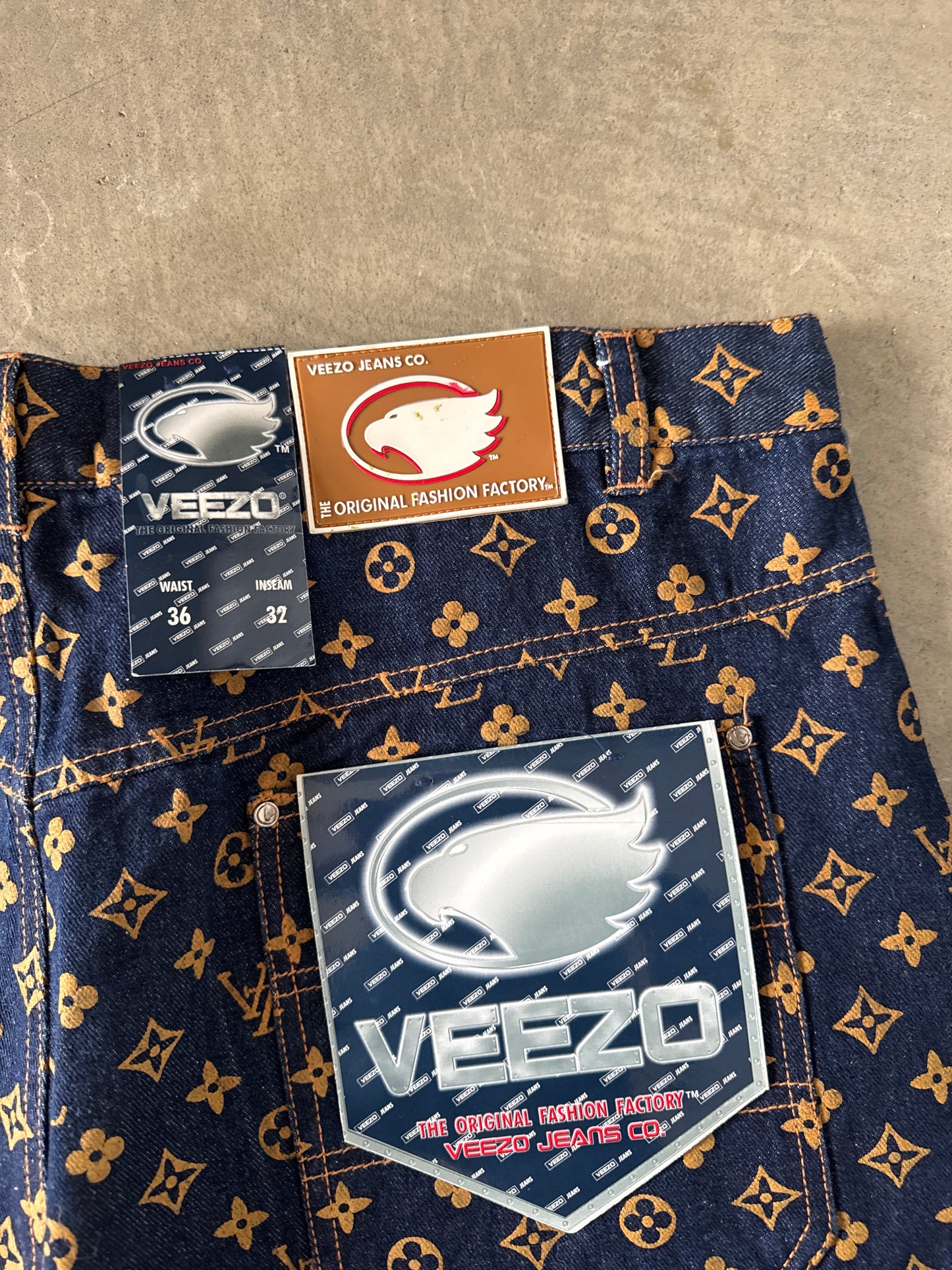 Vintage 90s Veezo Wear Monogram Designer Denim Jeans