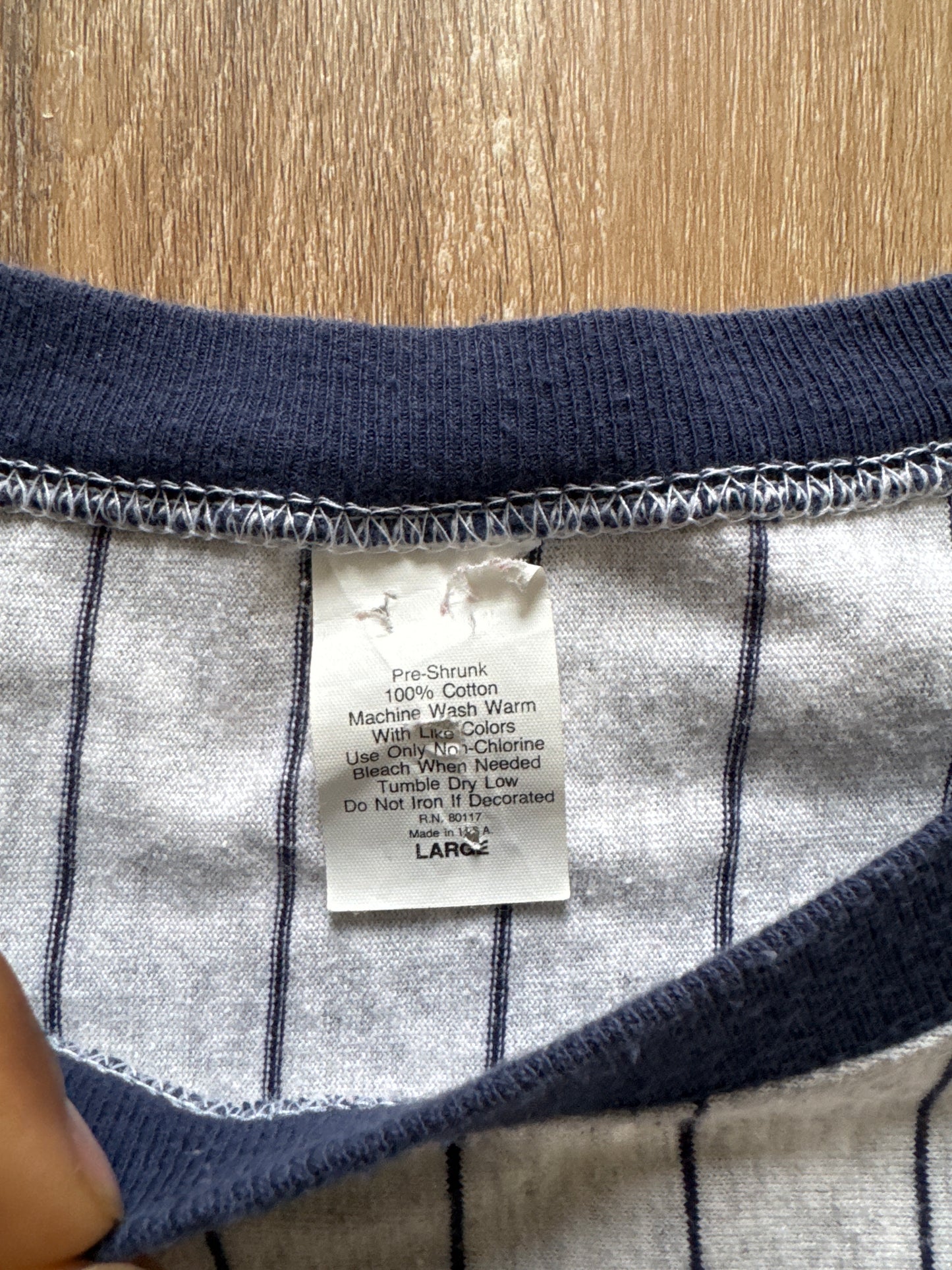 Vintage 1994 Warner Bros Taz University Of Clemson Tigers Raglan Pin Stripe Football Tee