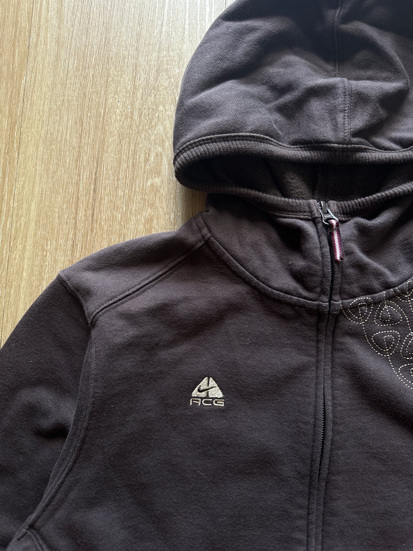 Nike Women’s ACG Embroidered Logo Hooded Zip Up Jacket