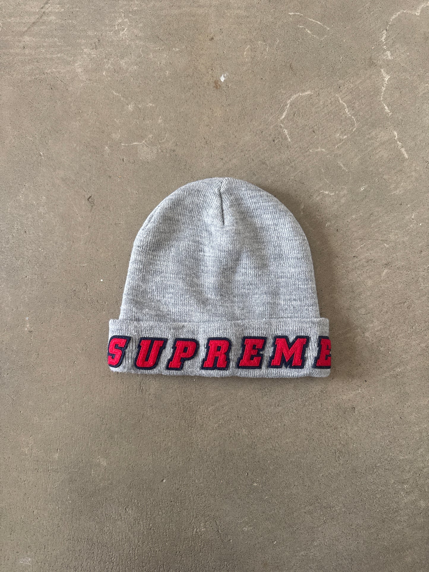 Supreme Felt Logo Heather Grey Beanie
