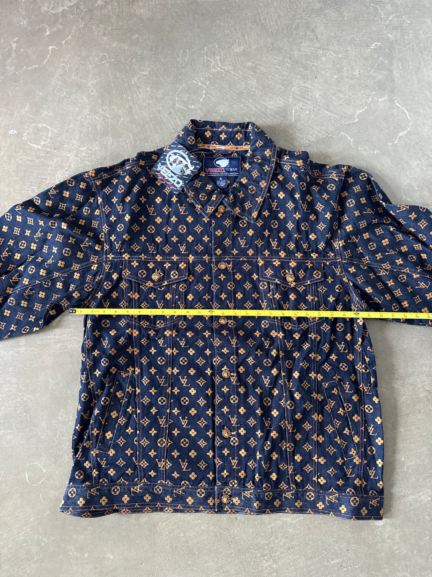 Vintage 90s Veezo Wear Monogram Designer Denim Jean Jacket