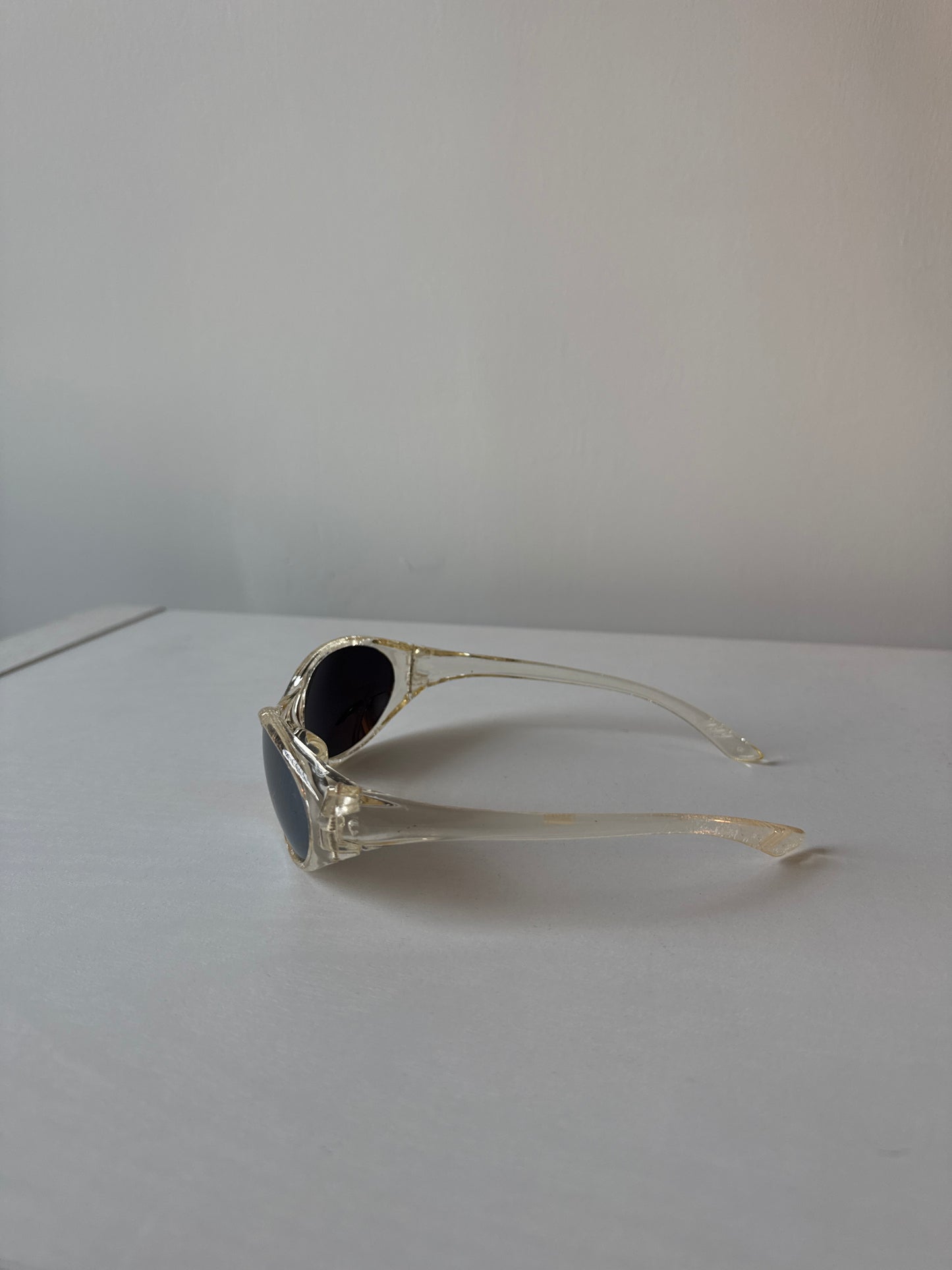 Vintage 90s Catfish Oval Sunglasses