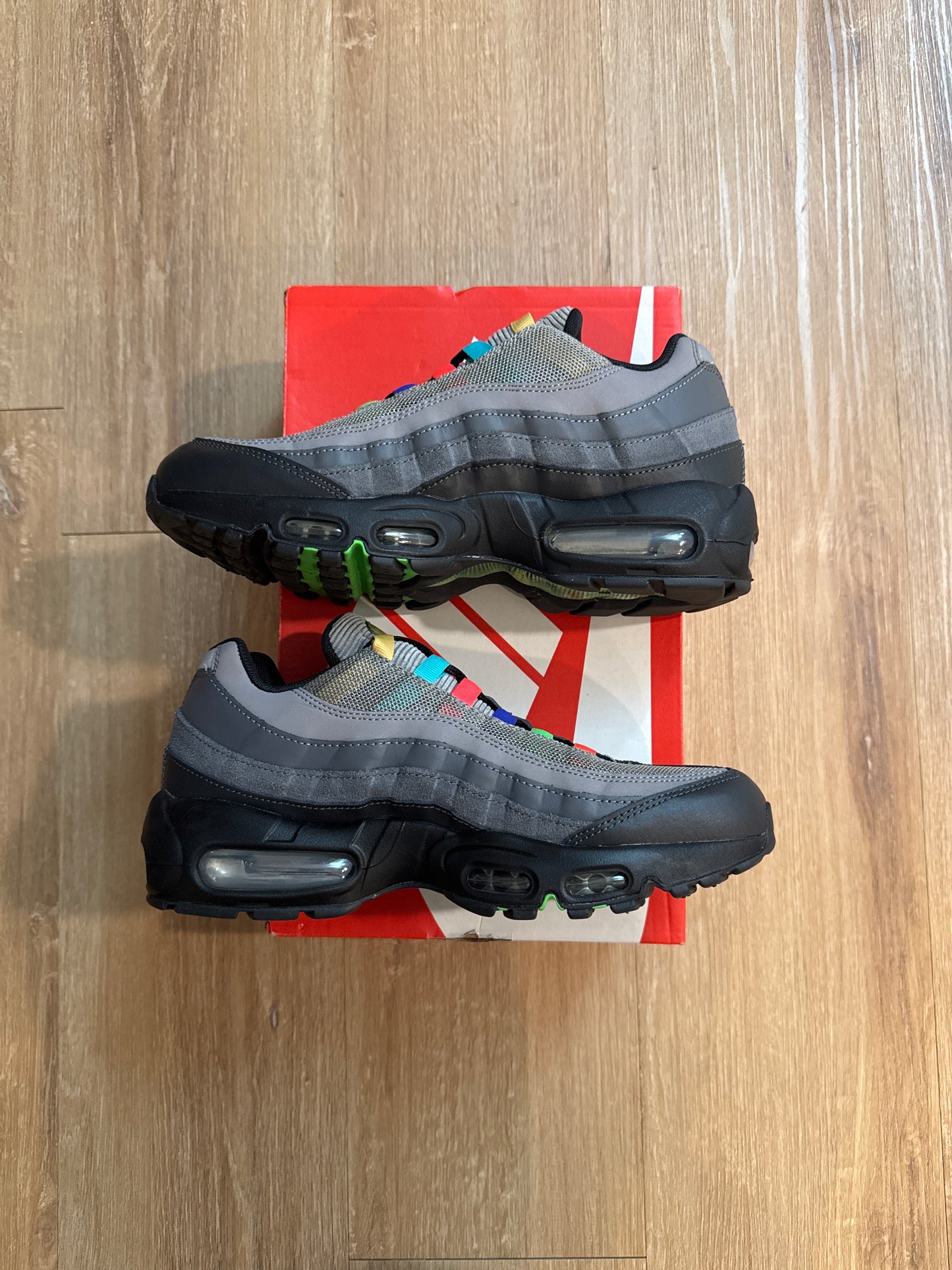 Nike Air Max 95 SE Light Charcoal Vintage TV