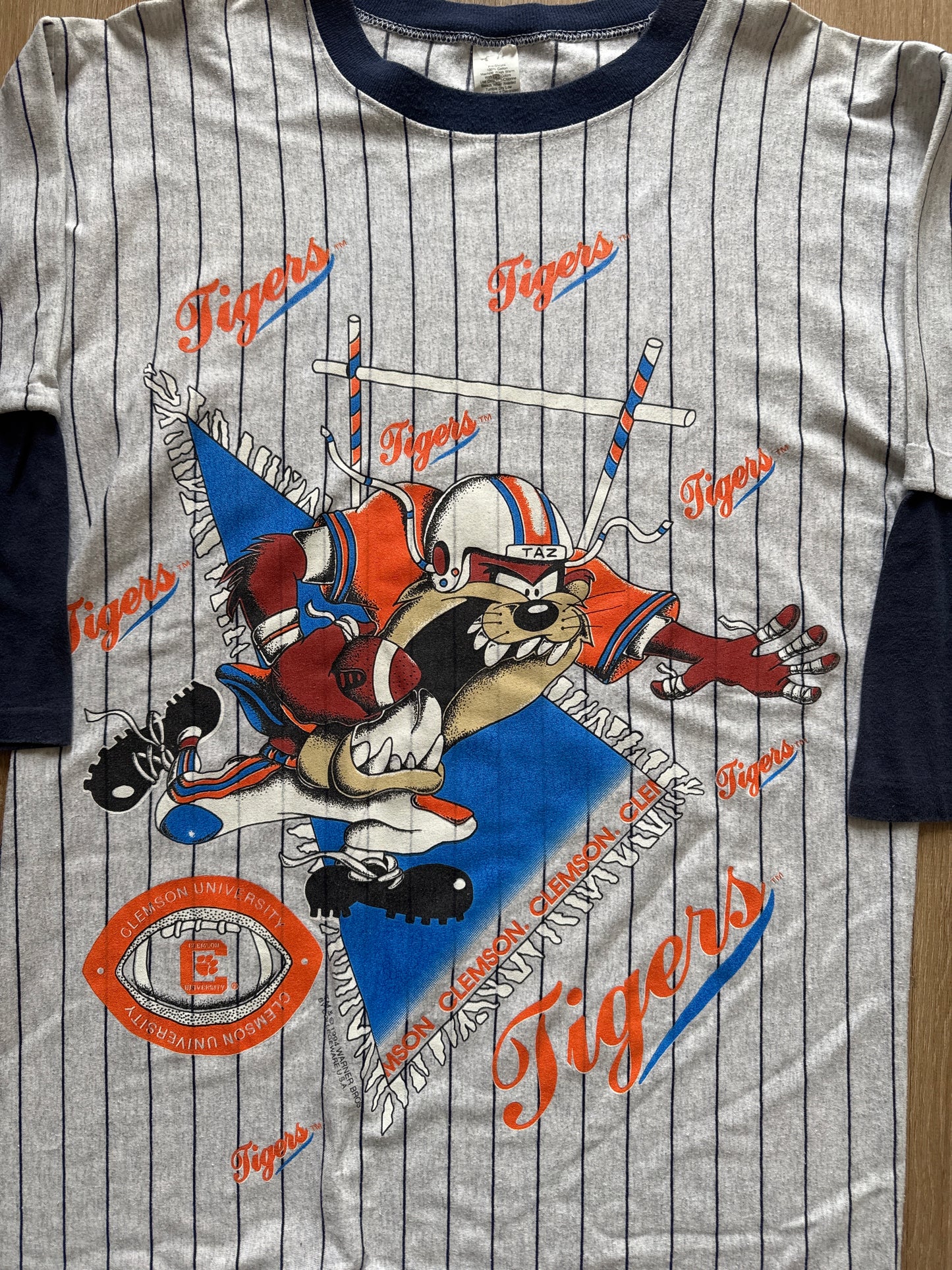 Vintage 1994 Warner Bros Taz University Of Clemson Tigers Raglan Pin Stripe Football Tee