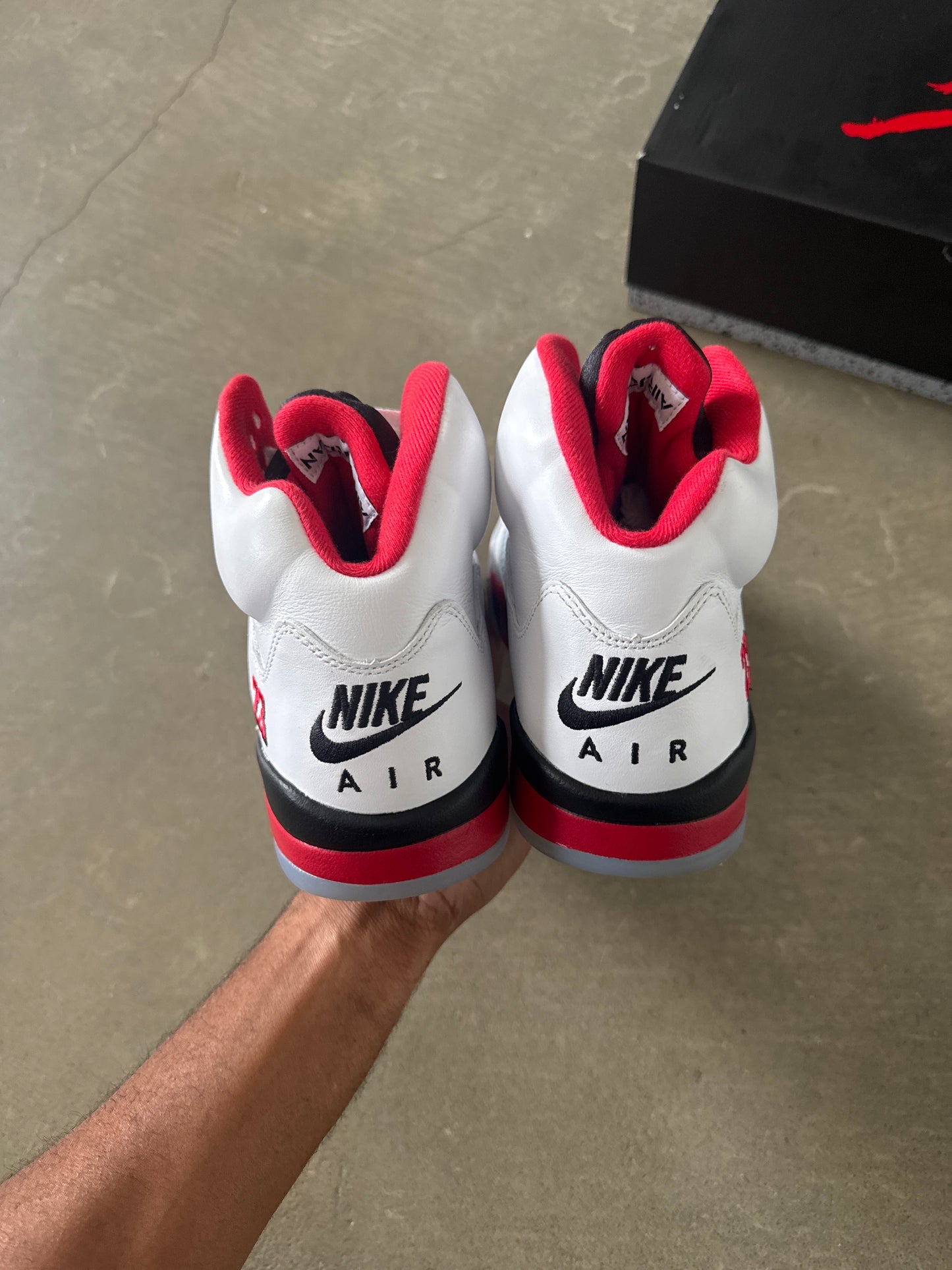 Jordan Retro 5 Fire Red Black Tongue (2025)