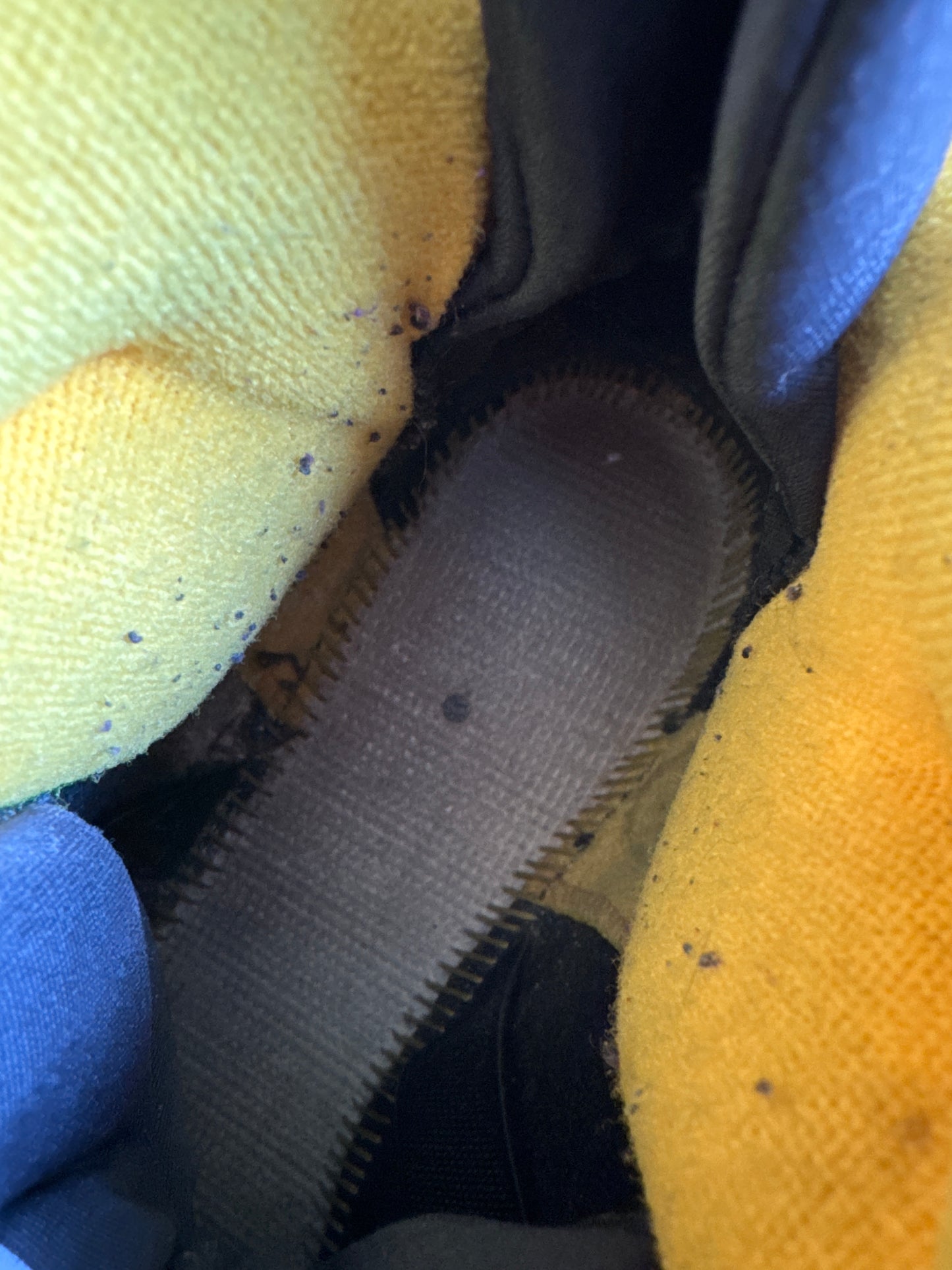 Jordan Retro 9 Dark Charcoal University Gold