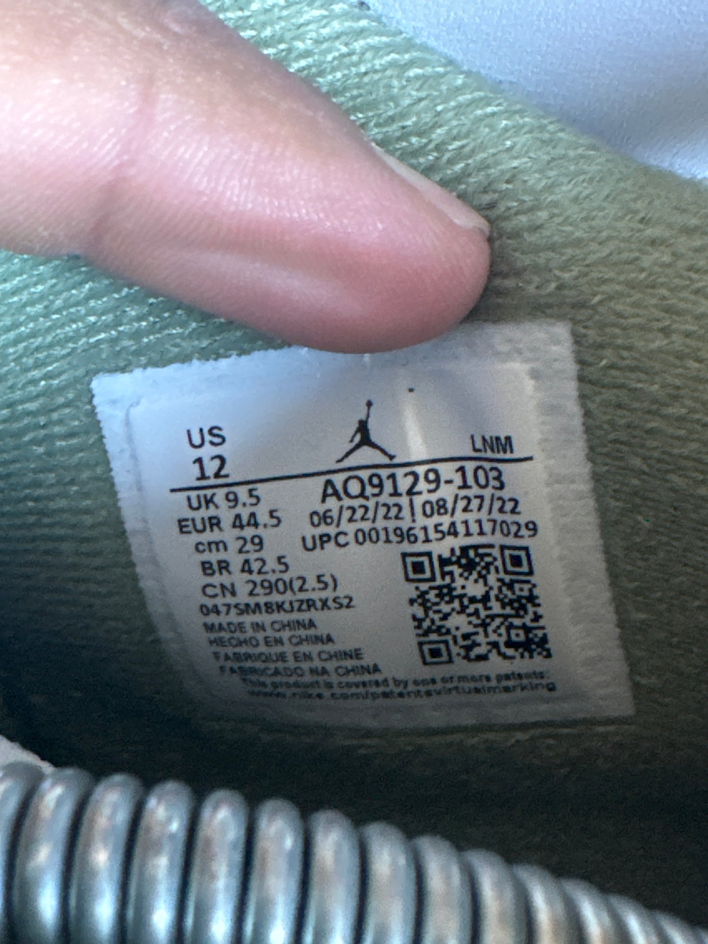 Air Jordan Retro 4 Women’s Seafoam