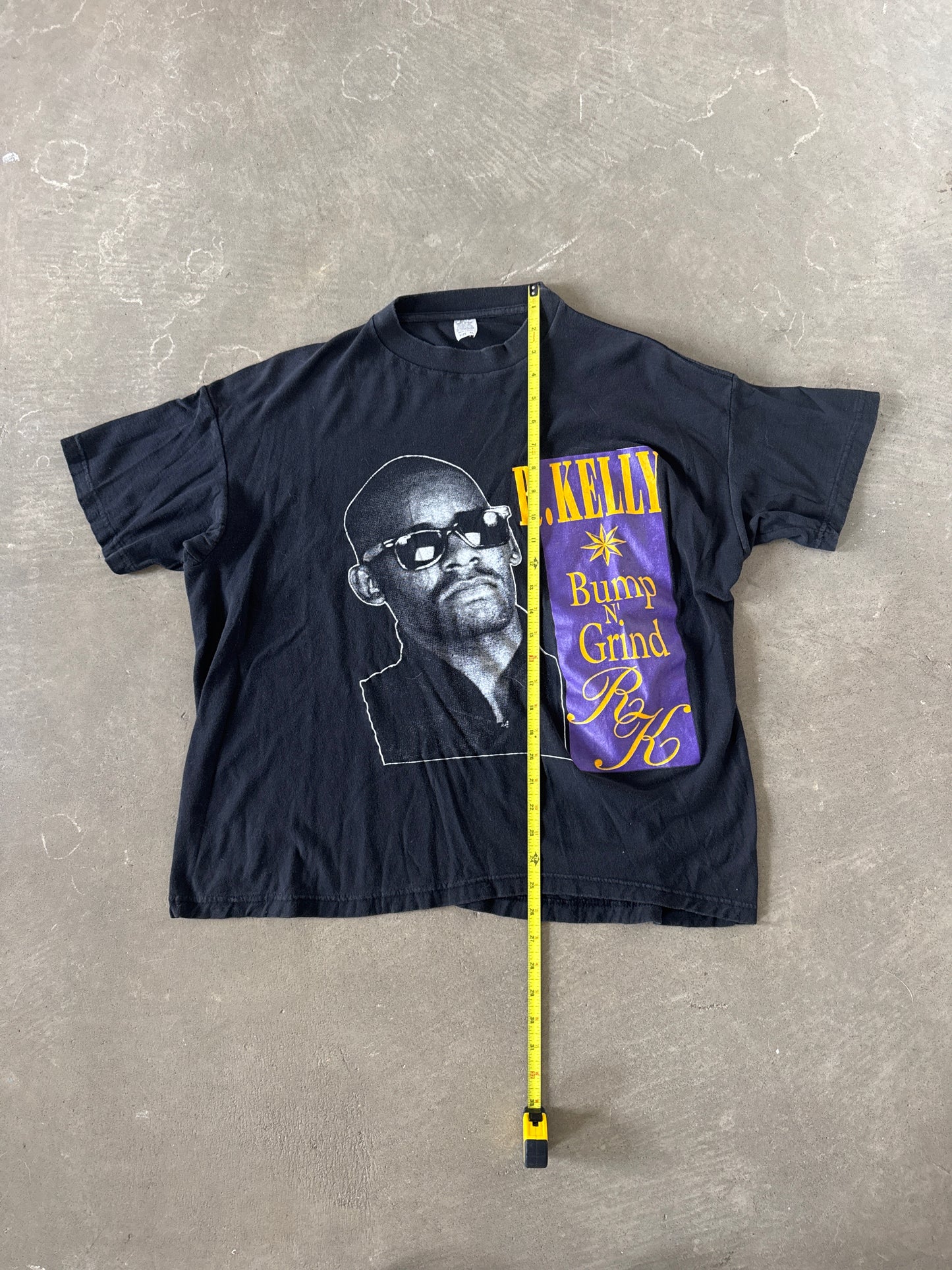 Vintage 90s R Kelly Bump N Grind Hip Hop Rap Tee