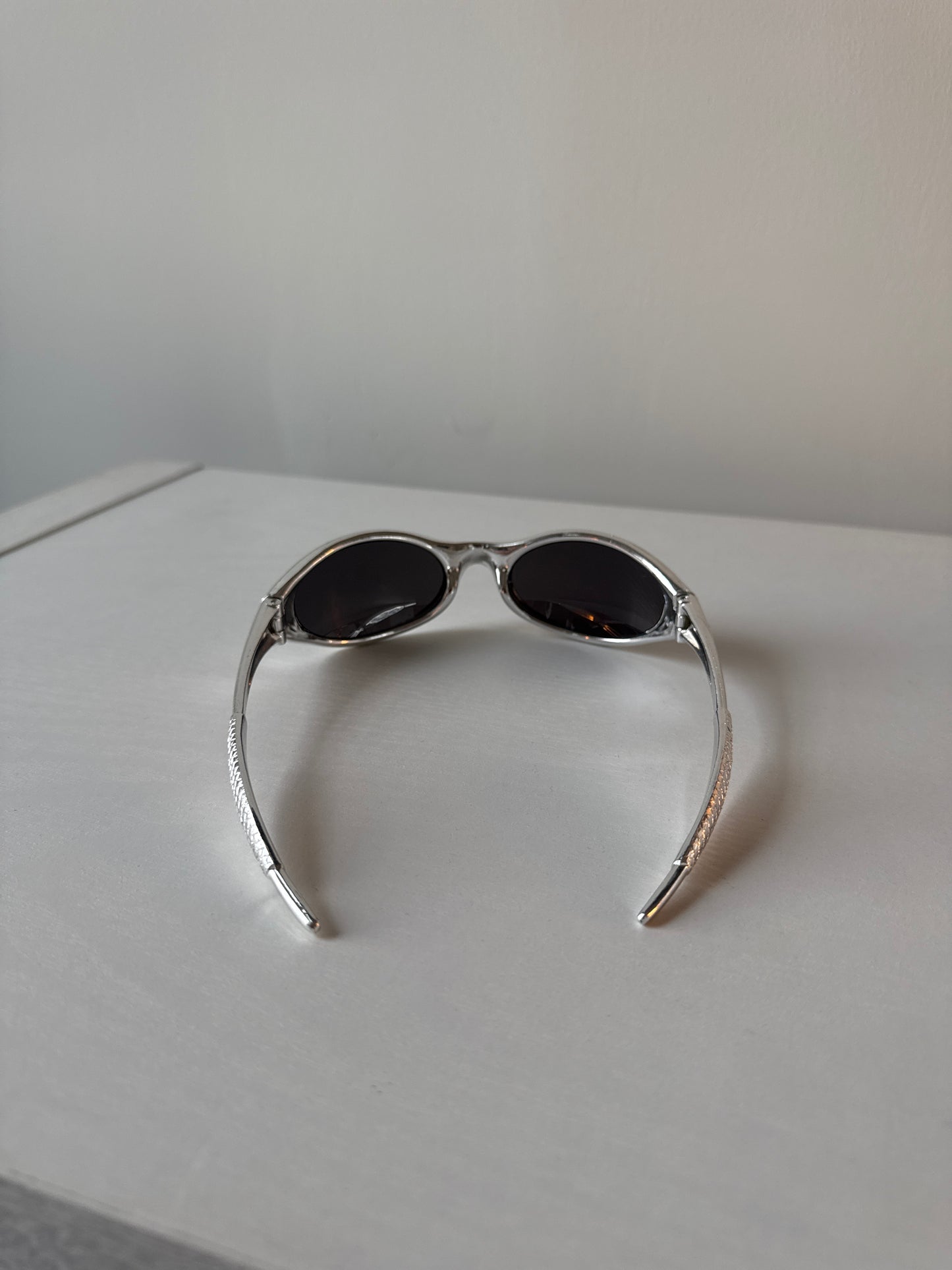 Vintage 90s Catfish Oval Sunglasses