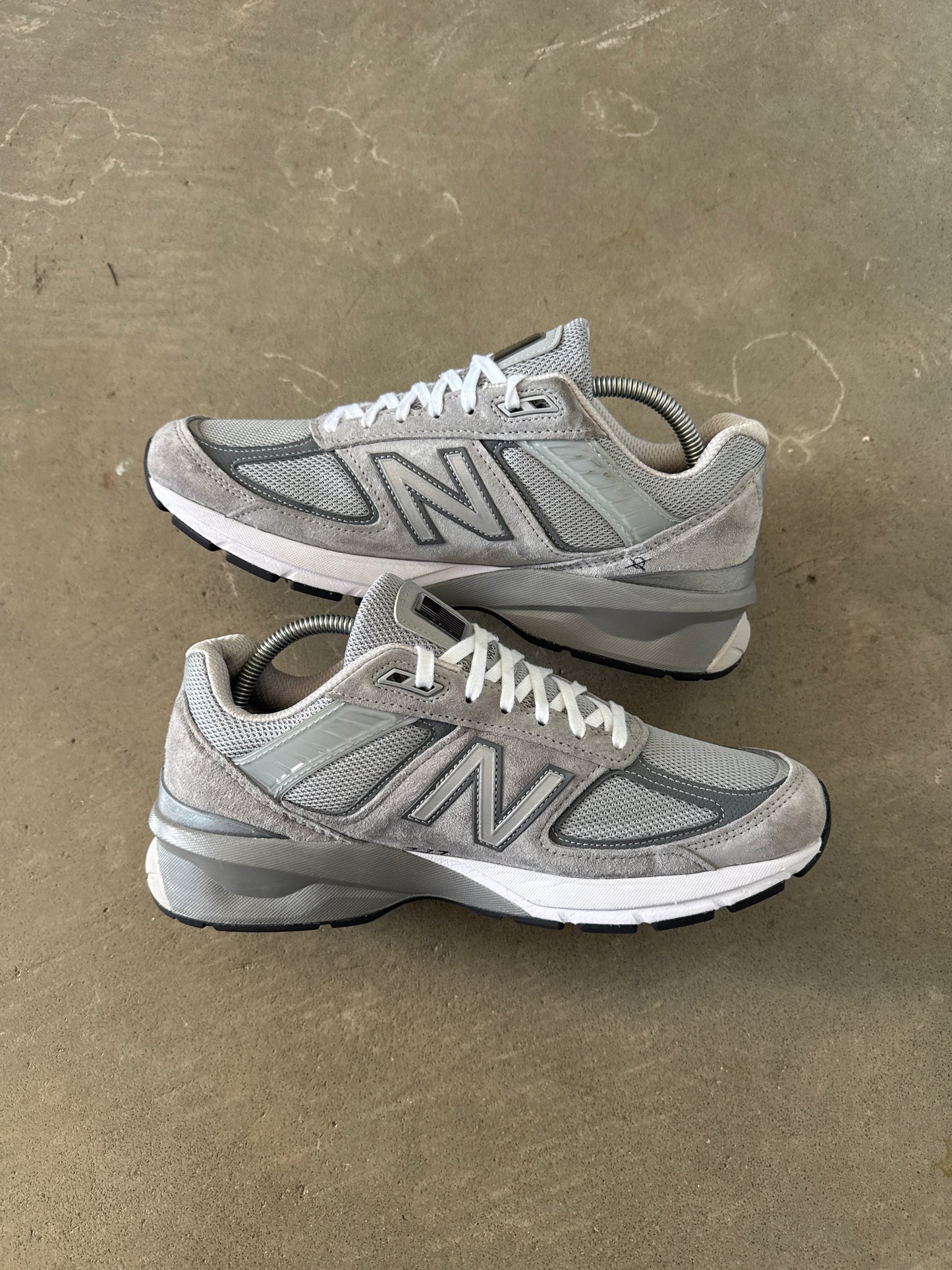 New Balance 990v5 Grey
