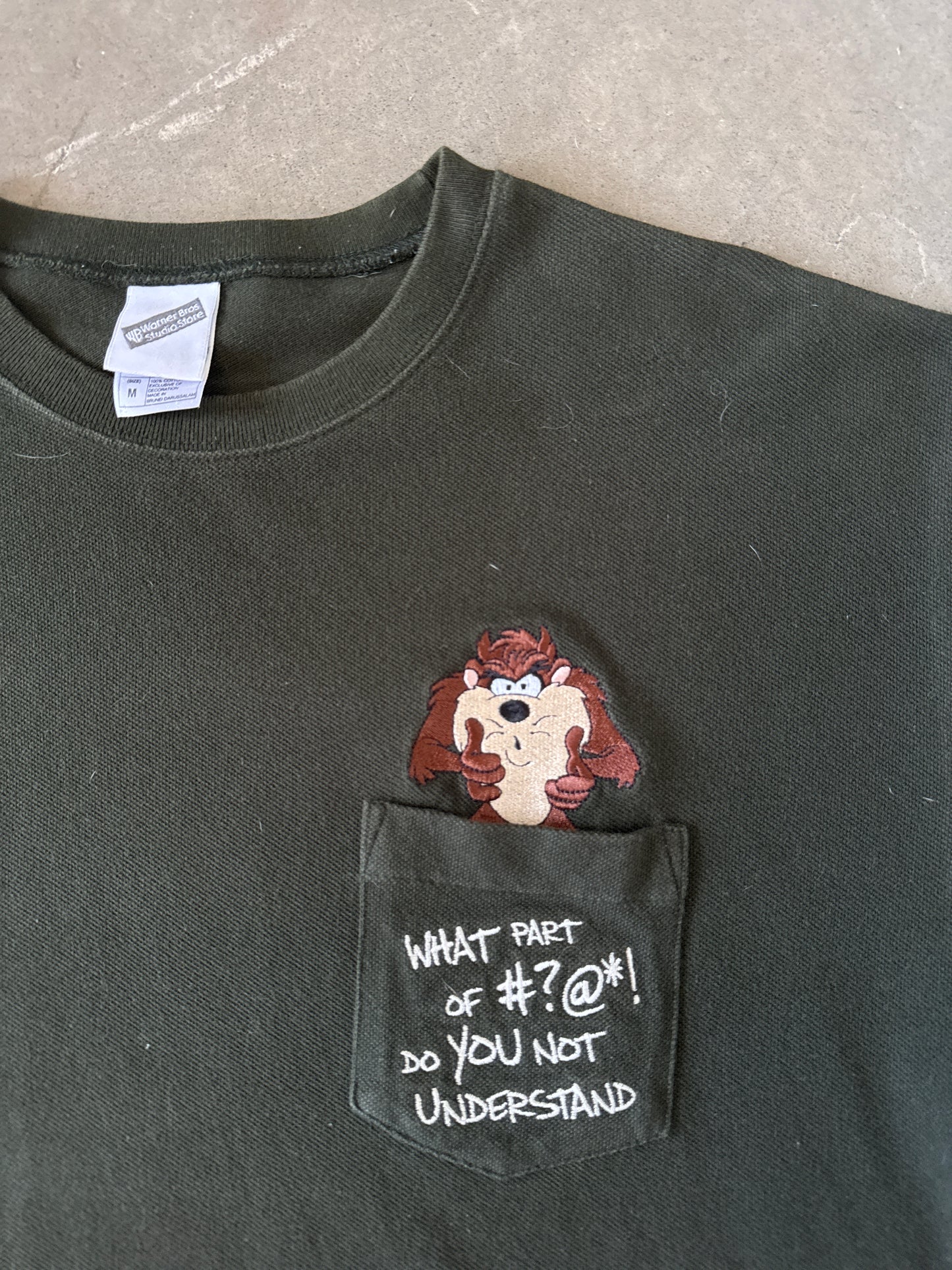 Vintage 2000 Warner Bros Taz Devil Embroidered Pocket Tee