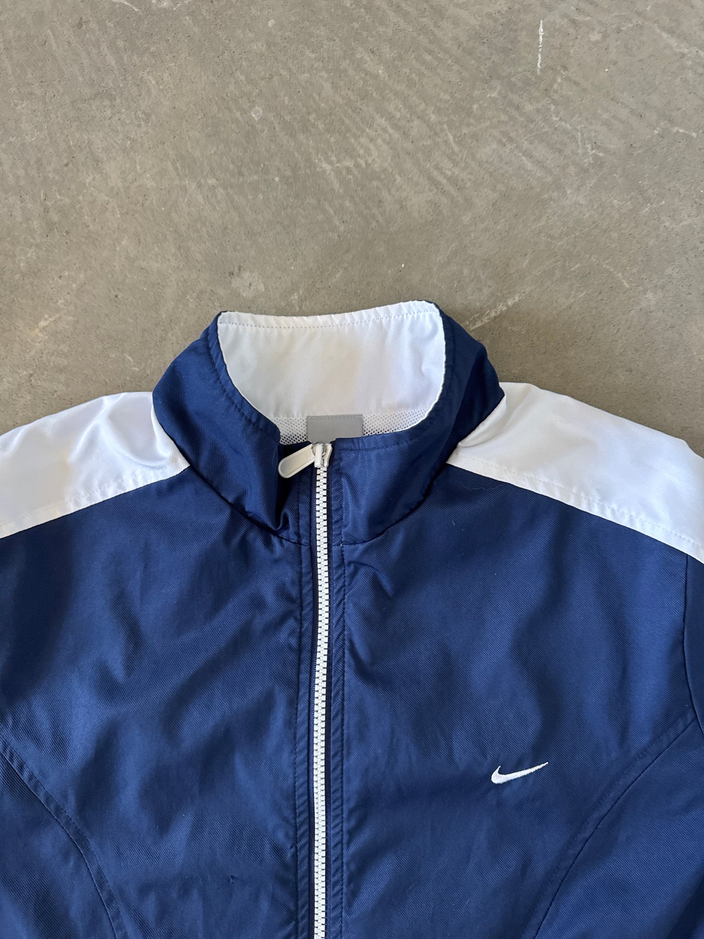 Vintage Women’s Nike Navy Windbreaker Jacket