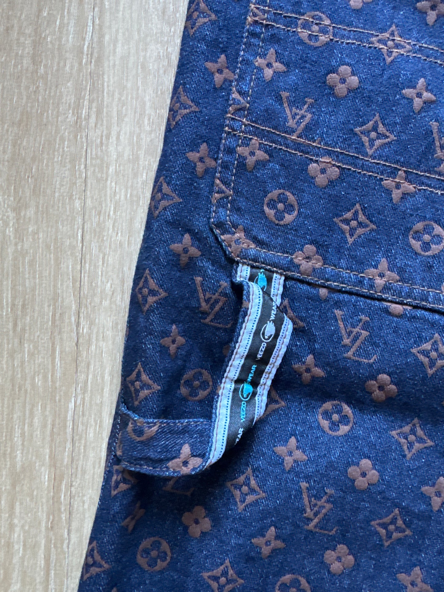 Vintage 90s Veezo Wear Monogram Designer Denim Jeans