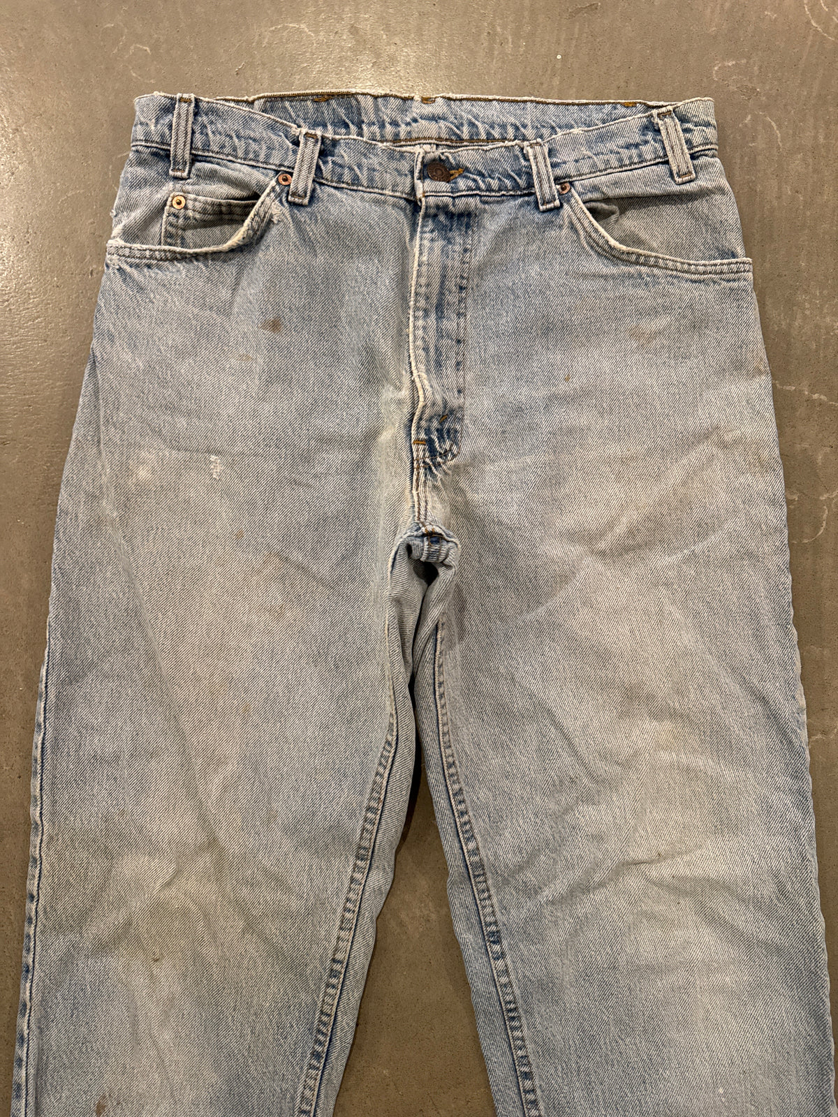 Vintage Levi’s 550 Orange Tab Relaxed Tapered Light Washed Denim Jeans