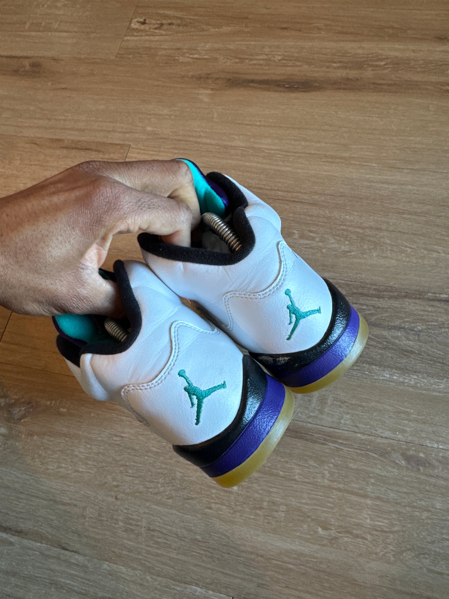 Jordan Retro 5 Grape 2013 Restoration Shoe