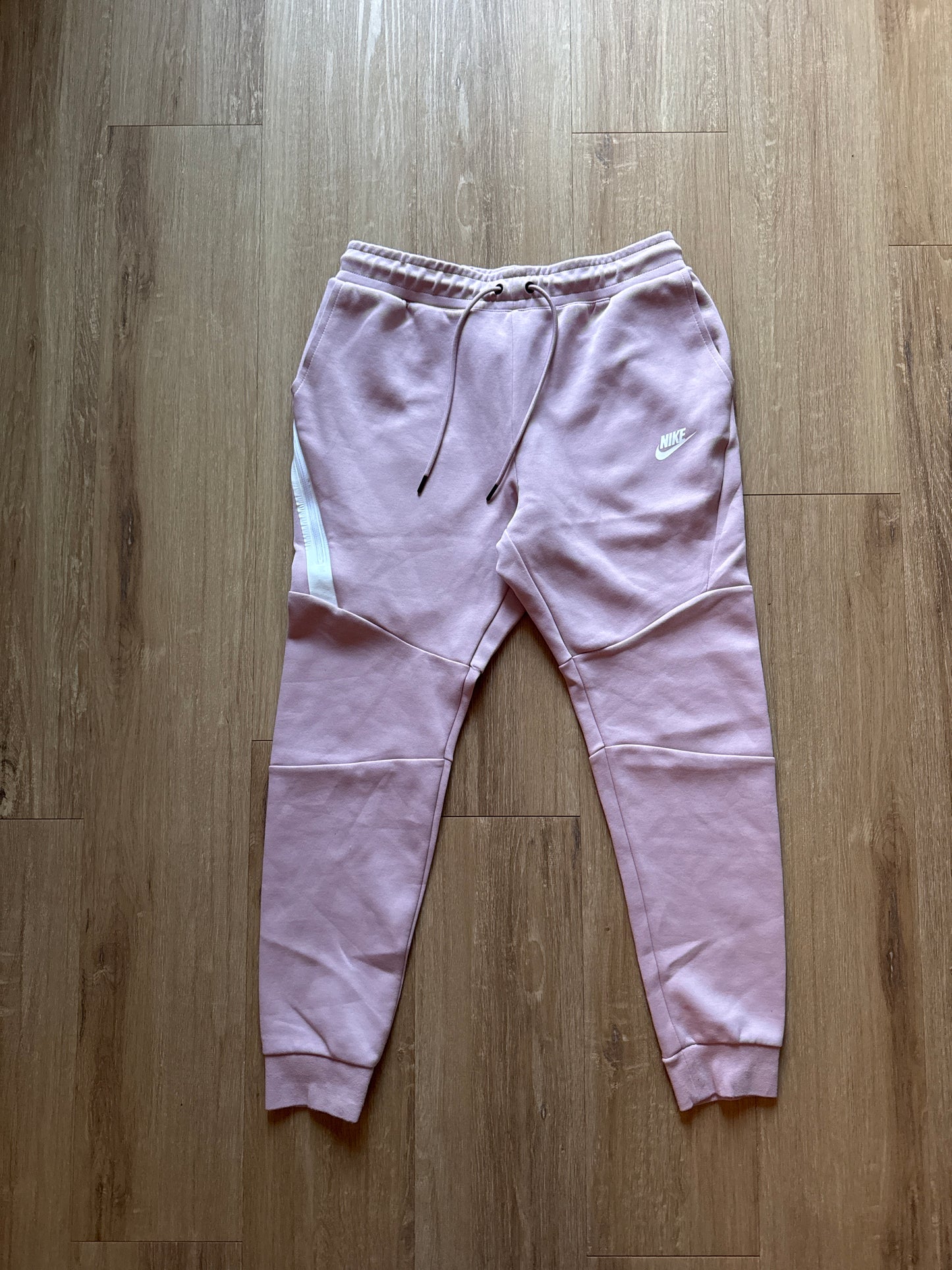 Nike Tech Fleece Pink Logo Set