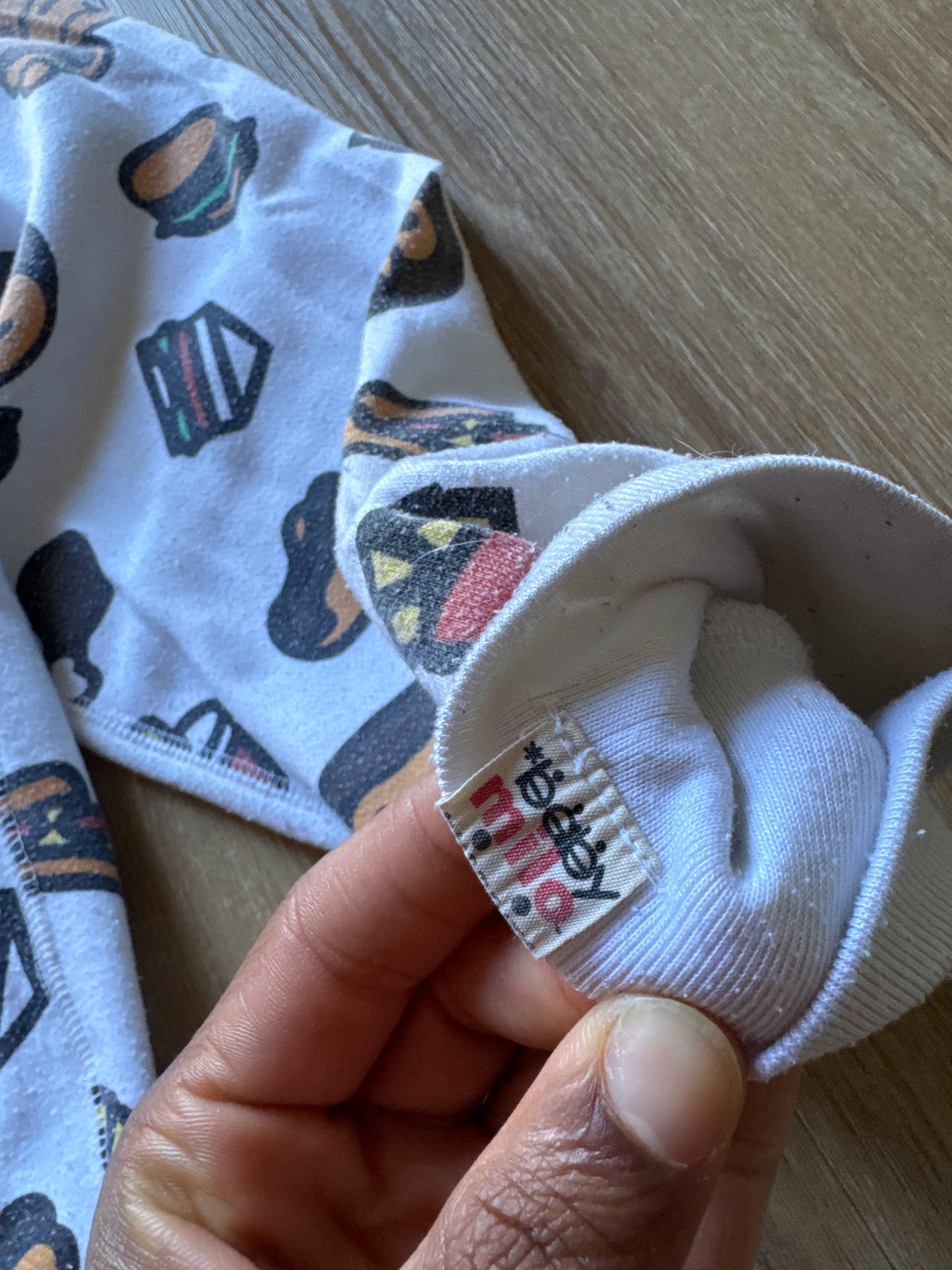 Vintage 90s Baby Milo Junk Food All Over Print Hooded Zip Up