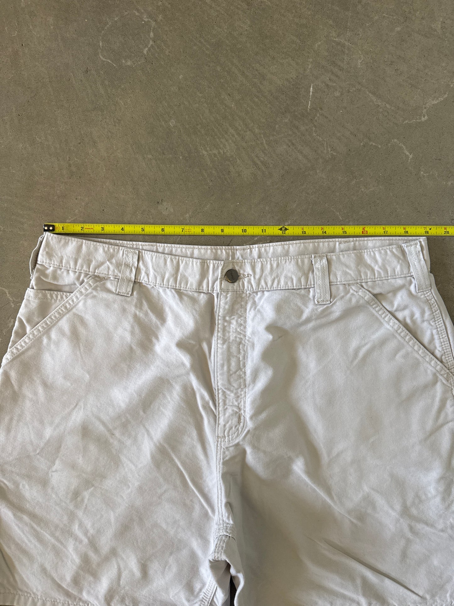 Vintage Carhartt Original Fit Light Tan Carpenter Shorts