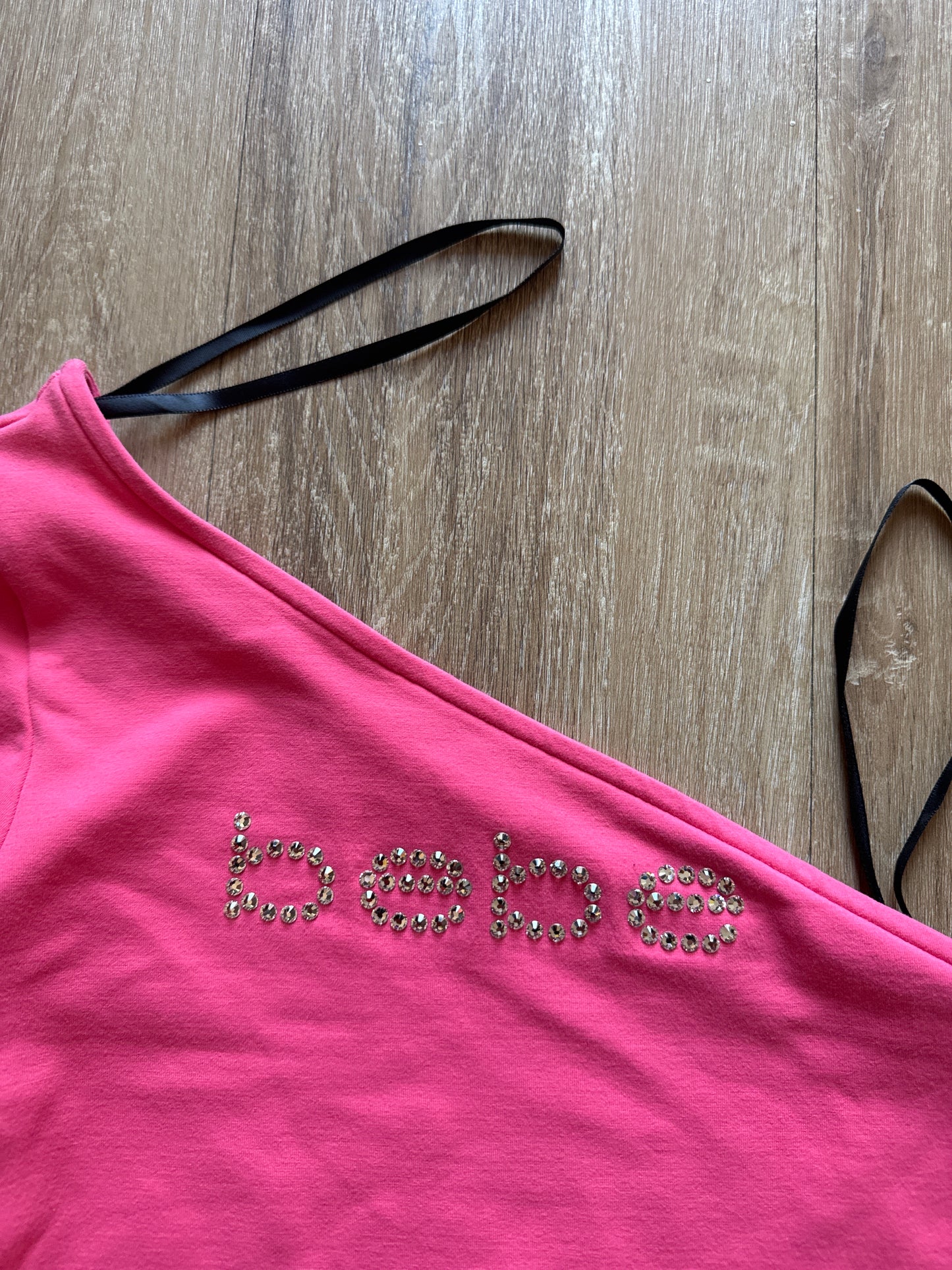 Y2K Women’s Bebe Bedazzled Off The Shoulder Pink Logo Longsleeve Tee